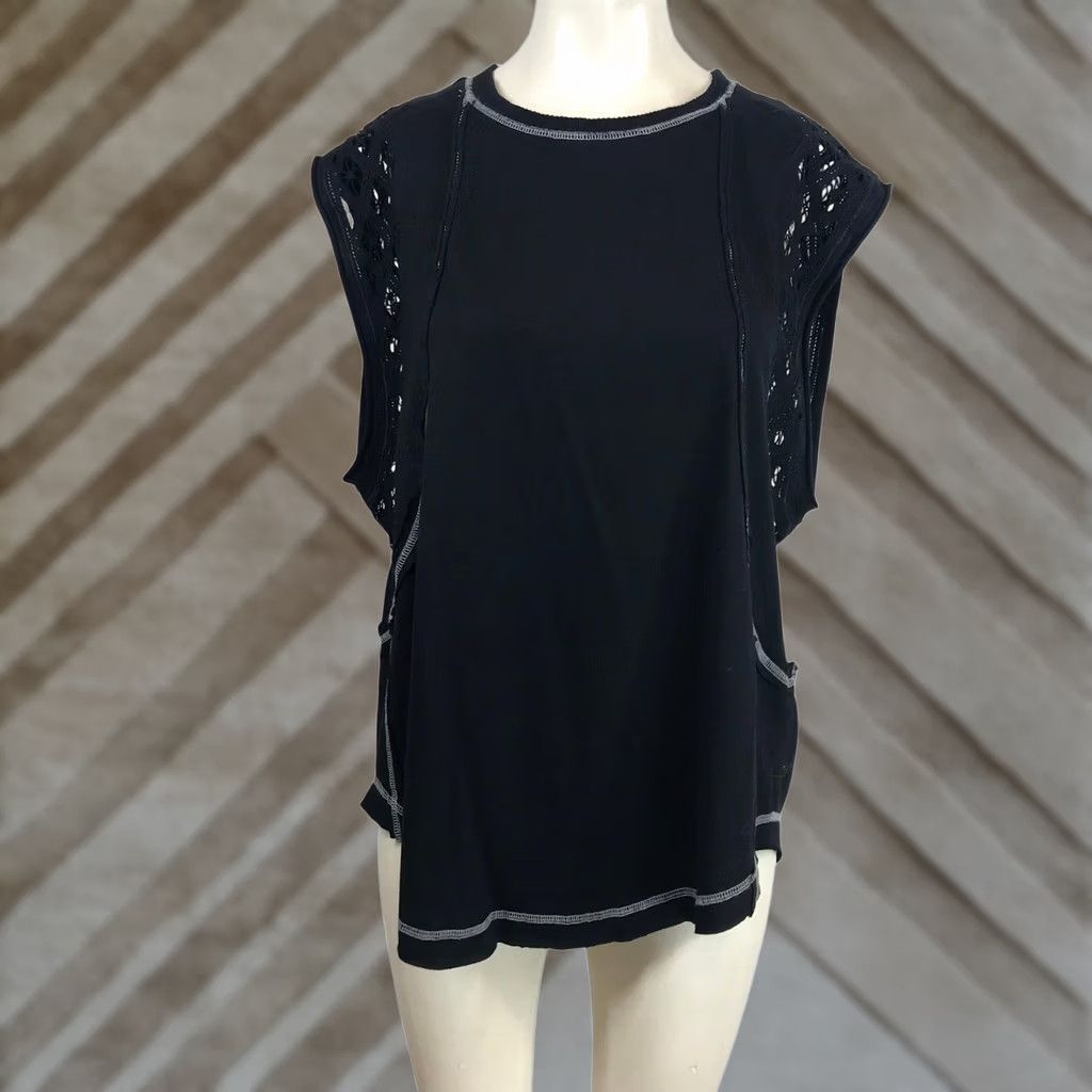 Free People Free People Black Crochet Lace Accent Muscle Tee Contrast Stitch XS Tank Women Size XS / US 0-2 / IT 36-38 - 1 Thumbnail