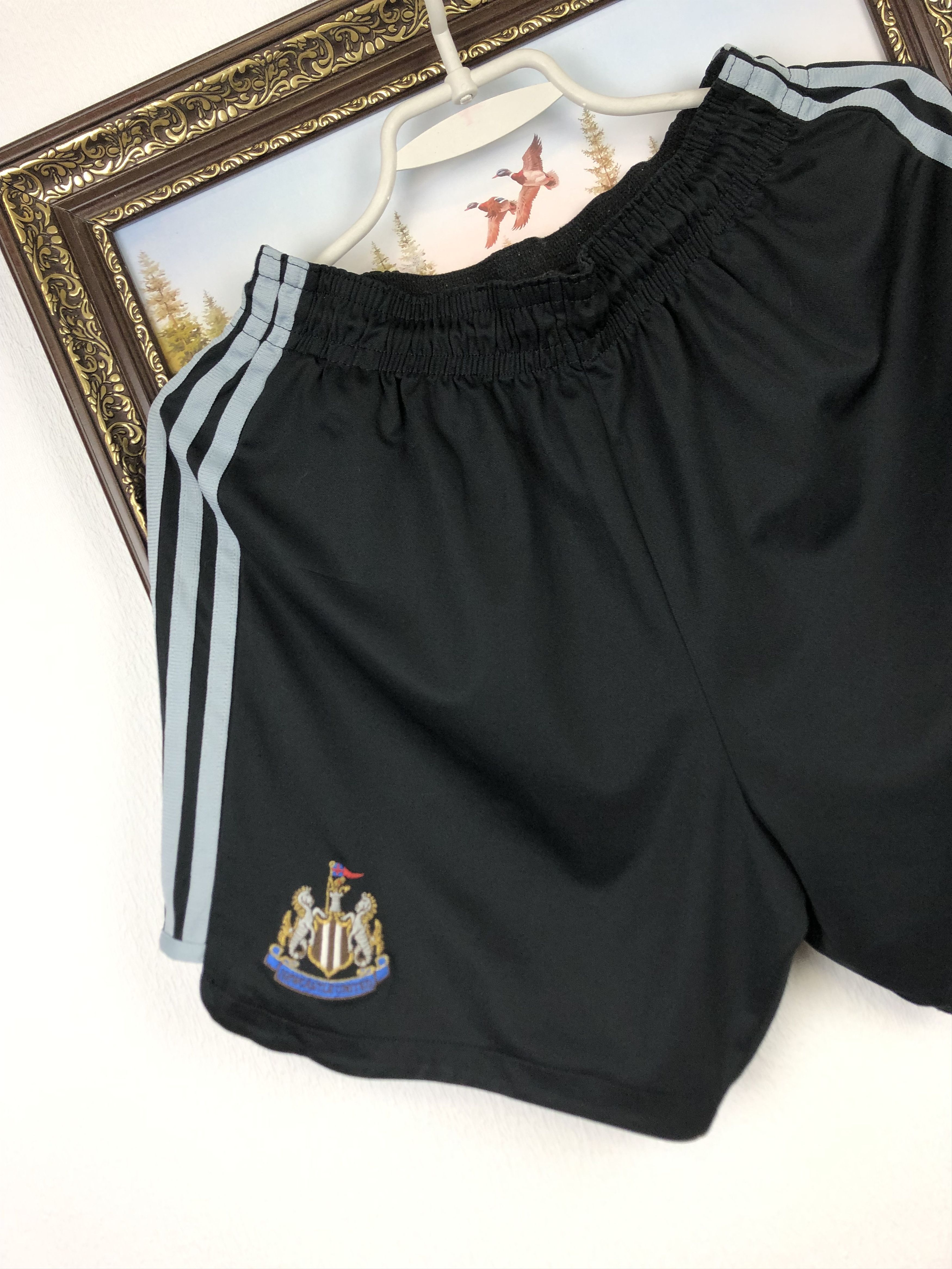 Adidas Vintage Adidas Newcastle United Football Shorts Soccer M Size US 32 / EU 48 - 3 Thumbnail