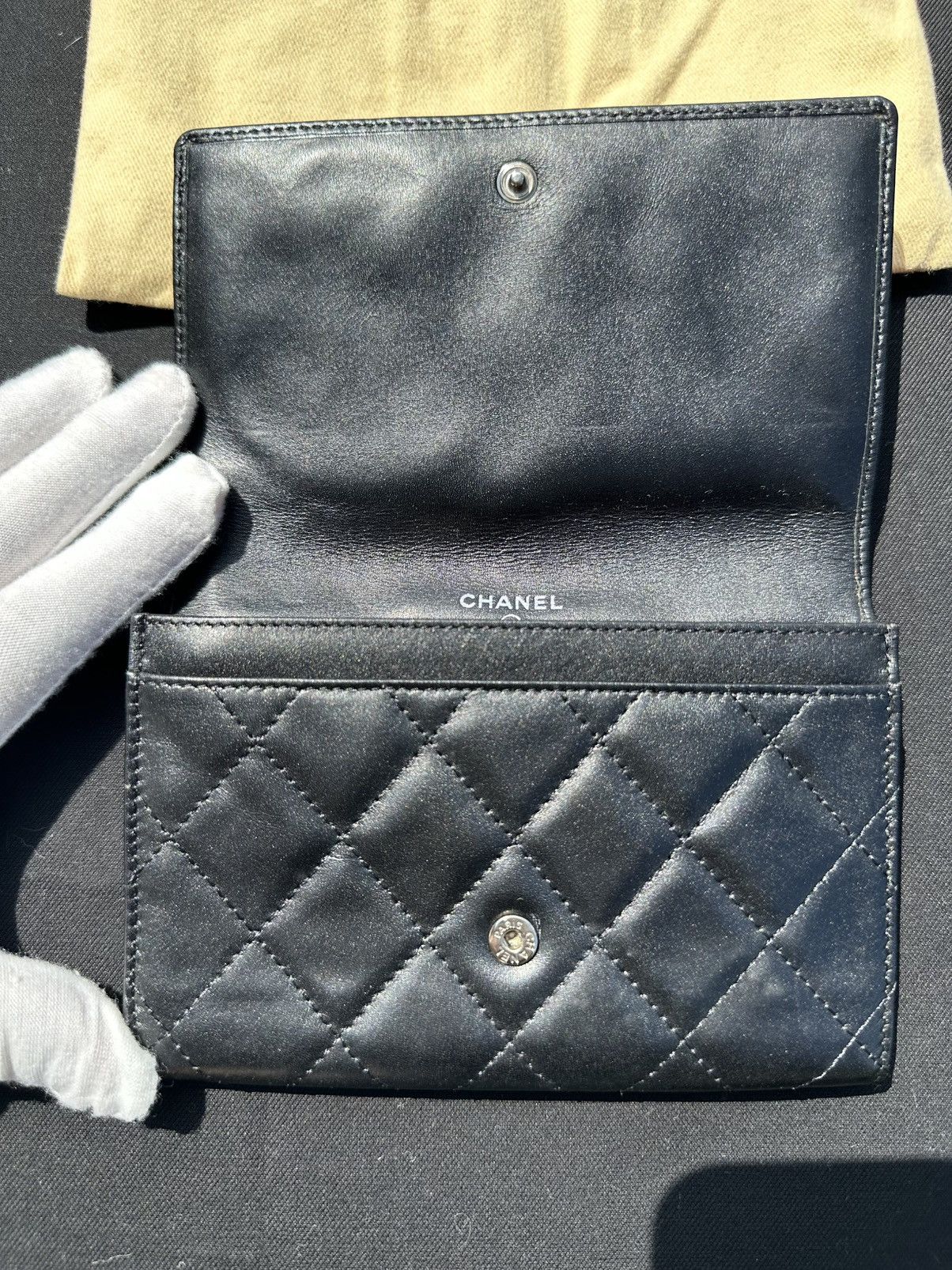 Chanel EXTREMELY RARE CHANEL CAMBON LINE BI-FOLD WALLET LAMBSKIN Size ONE SIZE - 3 Thumbnail