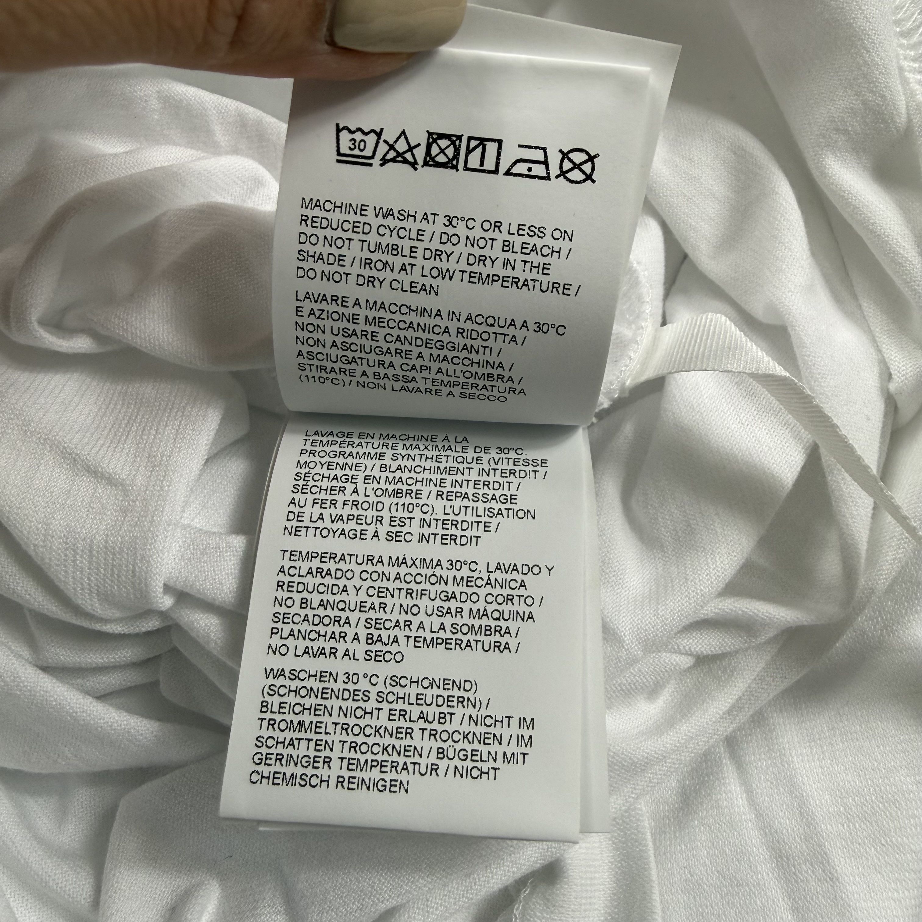Off-White Off-White Athleisure White T-Shirt Logo Shoulder Tape Size US L / EU 52-54 / 3 - 13 Thumbnail