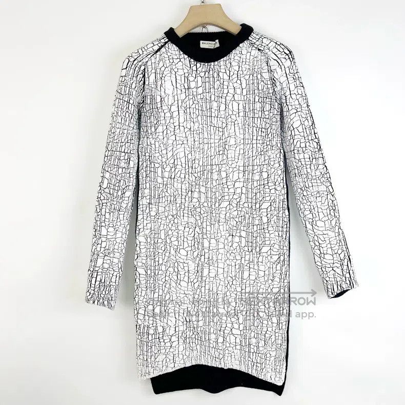 Balenciaga Balenciaga Burst marble textured cashmere wool cocoon knit Size XS / US 0-2 / IT 36-38 - 1 Thumbnail