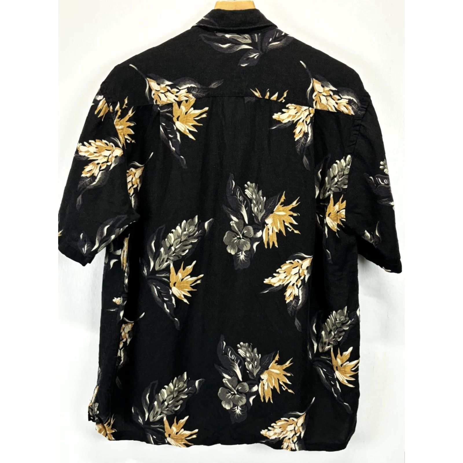 Nautica VINTAGE Nautica Shirt Men Linen Blend Button-Up Short Sleeve Tropical Floral Black M Adults Medium Black Tropical Floral Button-Up Mens Shirt Size US M / EU 48-50 / 2 - 2 Thumbnail