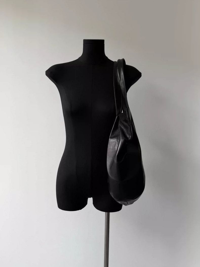 Yohji Yamamoto Yohji Yamamoto Yohji Yamamoto Femme Black Leather Backpack Size ONE SIZE - 2 Thumbnail