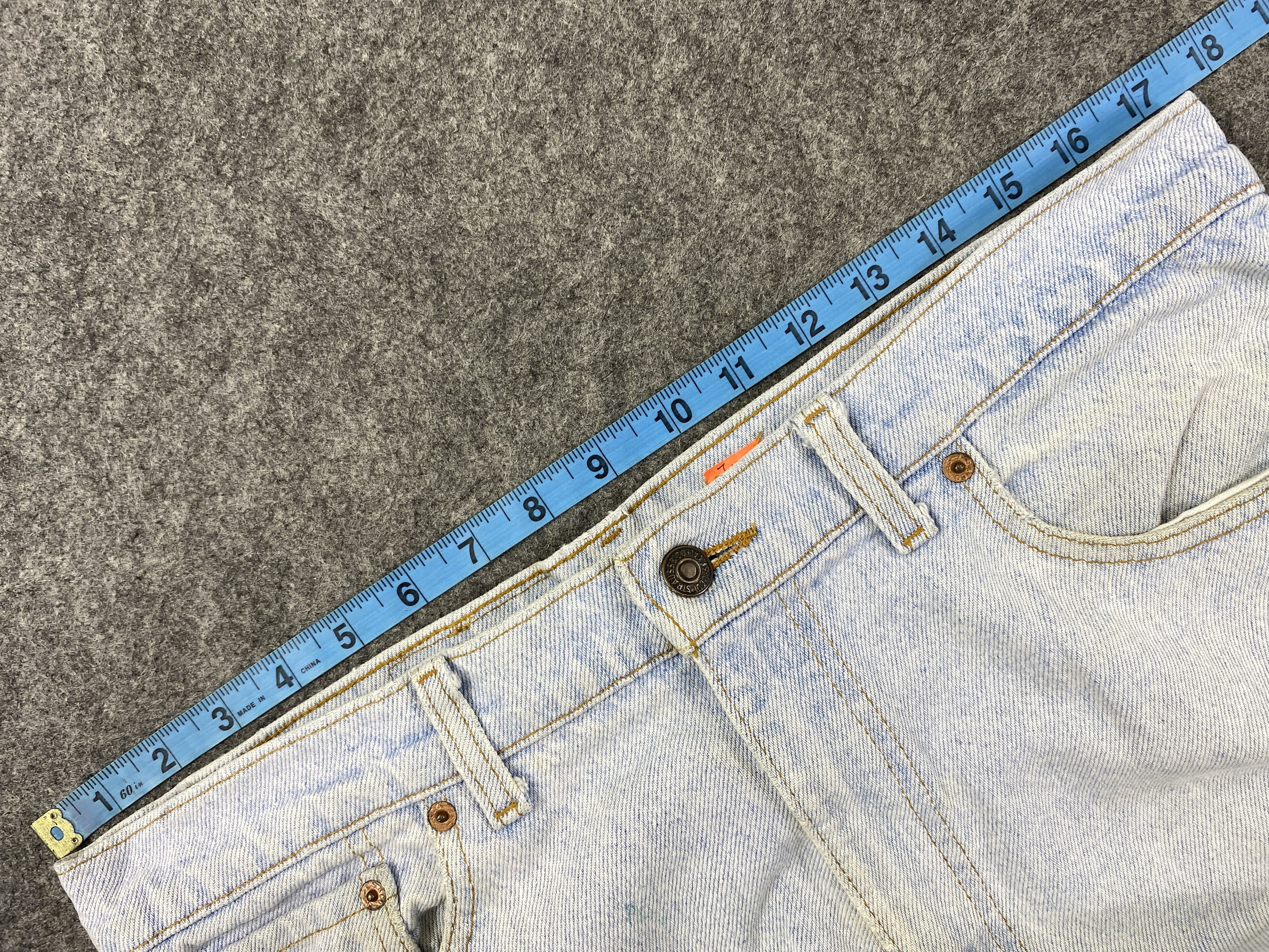 Levi's 90's Light Wash Vintage Levi's 550 USA 35x34 Denim -JN1826 Size US 35 - 5 Thumbnail