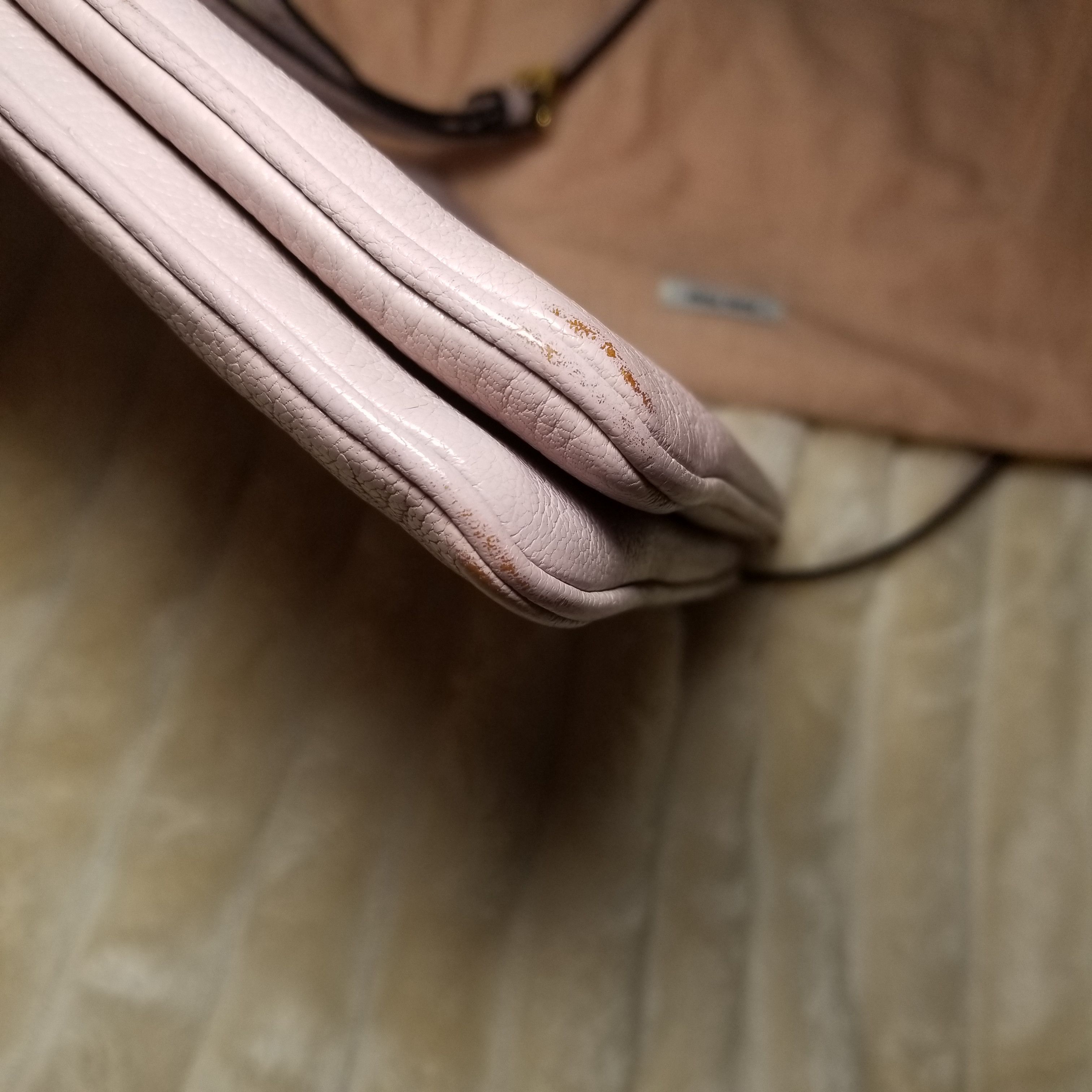 Miu Miu Preloved Authentic Miu Miu Madras Leather Crossbody Bag Size ONE SIZE - 4 Thumbnail