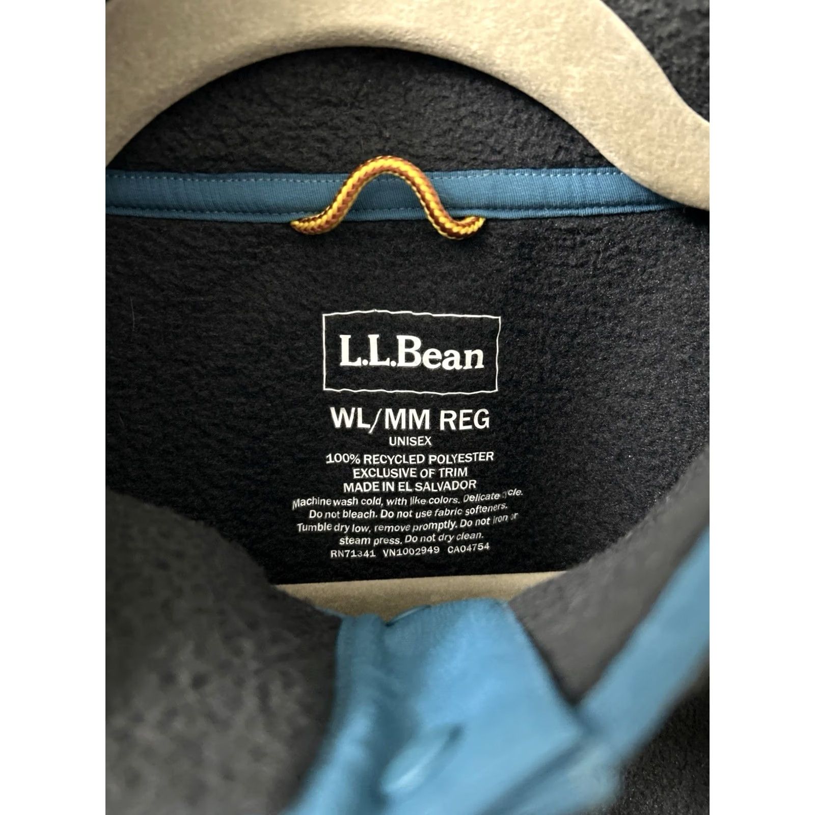 Vintage LL Bean Classic Fleece Pullover Sweater Unisex Adults Large Gray Mock Neck Logo 4-Snap Placket Pullover Outdoor Casual All Seasons 522444 Size L / US 10 / IT 46 - 6 Thumbnail