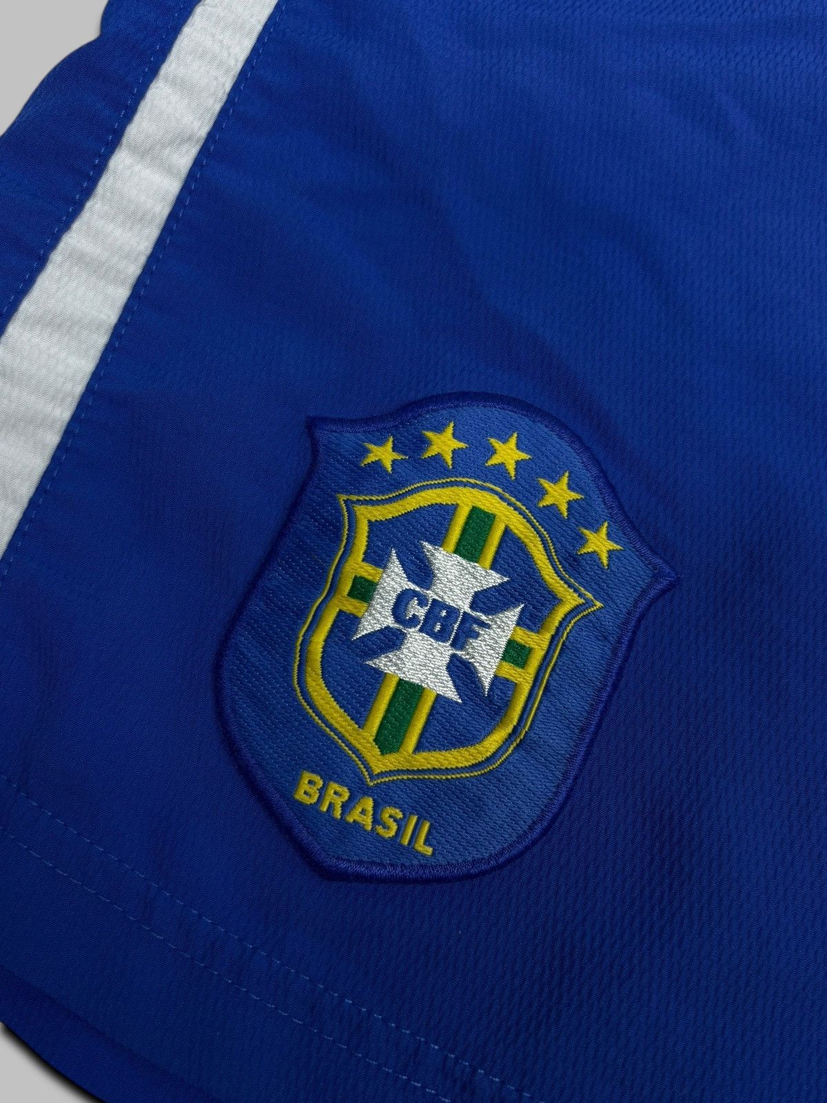 Nike Vintage 2000s Brazil National Team Royal Blue Soccer Shorts Size US 34 / EU 50 - 3 Thumbnail
