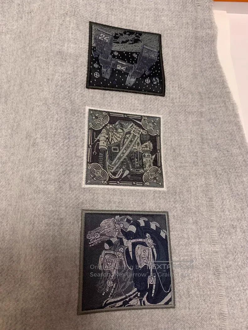 Hermes Hermes Scarf, cashmere, mulberry silk Size ONE SIZE - 2 Thumbnail