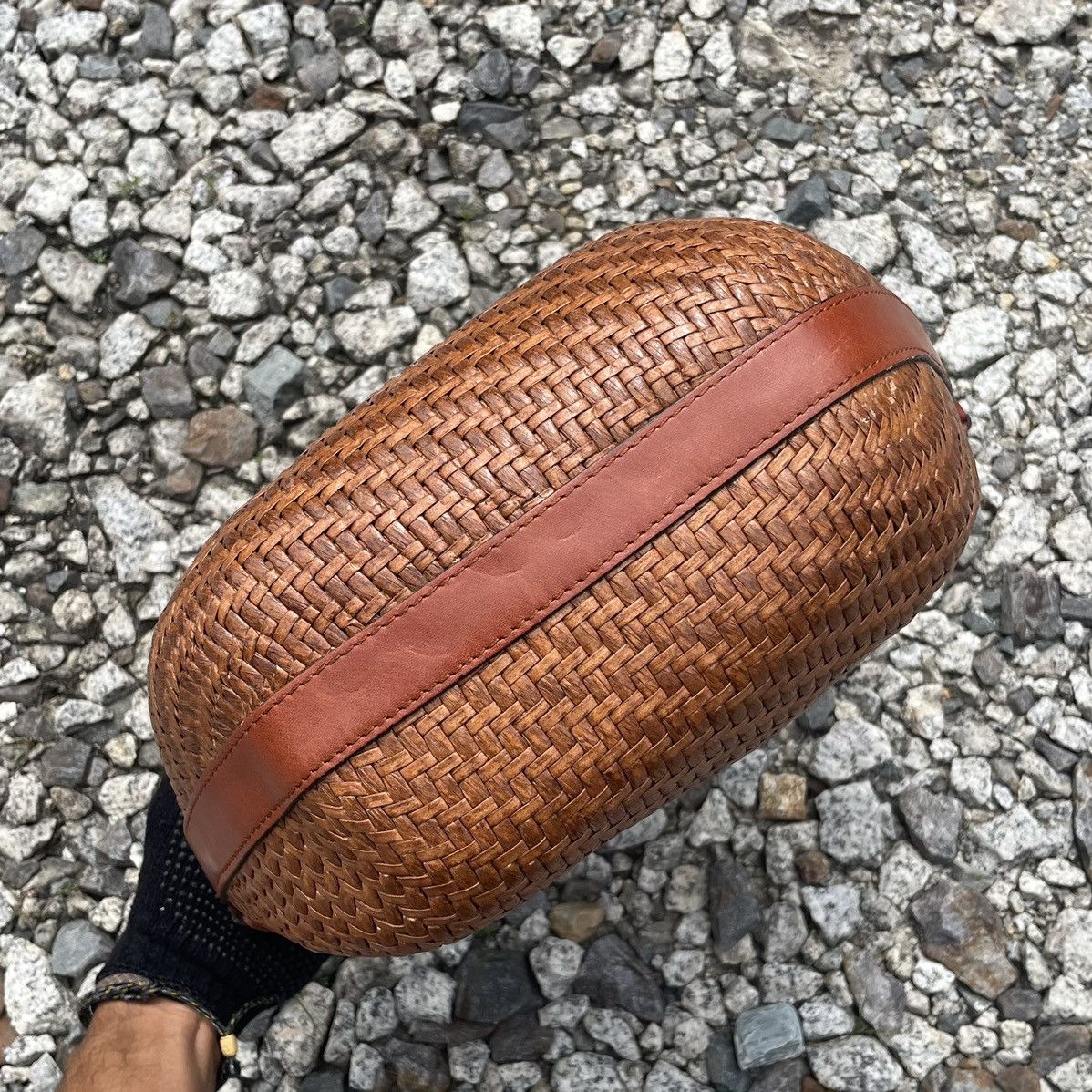 Leather × Vintage ❗️RARE ❗️Rattan Leather Woven Bucket Bag Size ONE SIZE - 8 Thumbnail