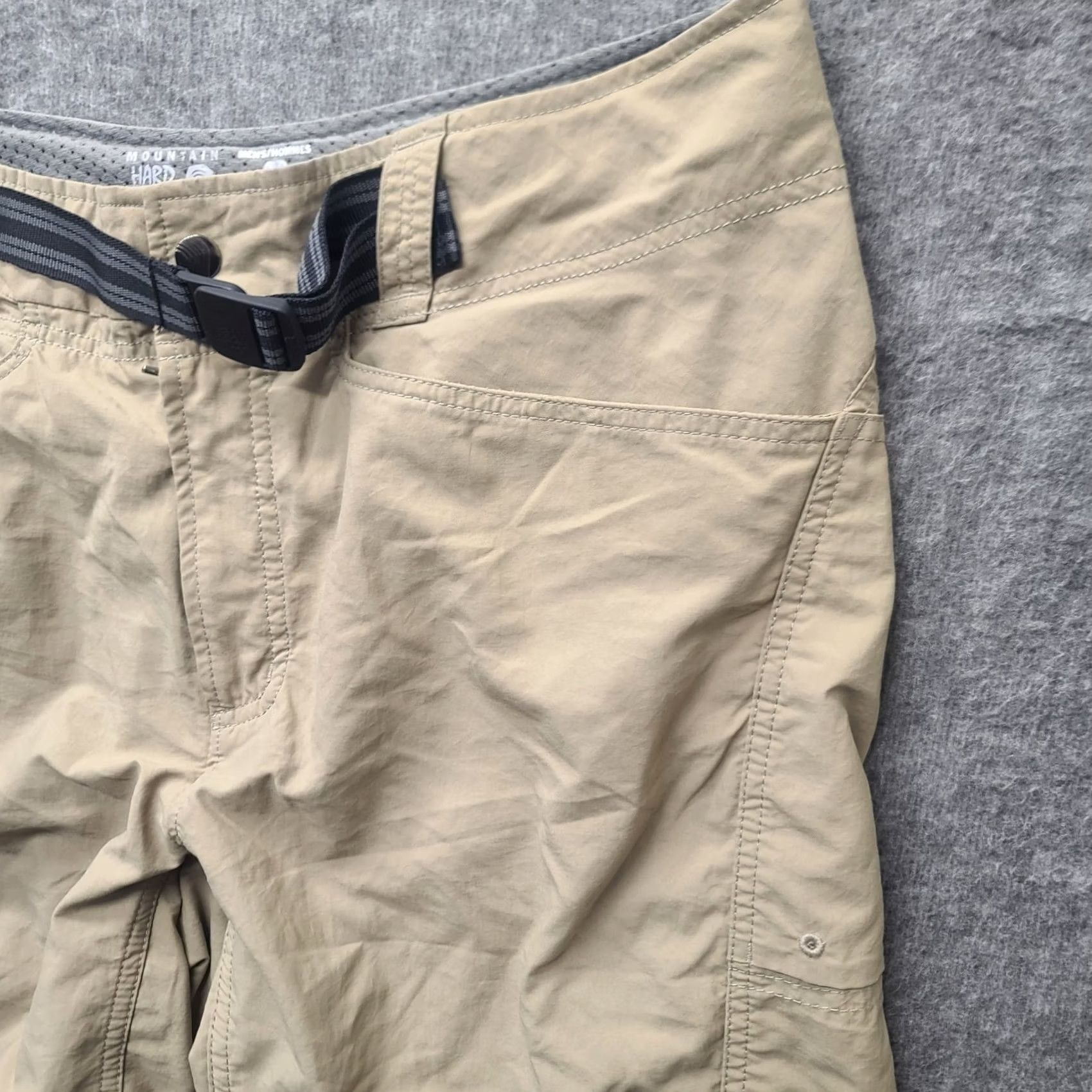 Mountain Hardwear VINTAGE Mountain Hardwear Cargo Shorts Mens M Regular Beige Nylon" Size US 31 - 6 Thumbnail