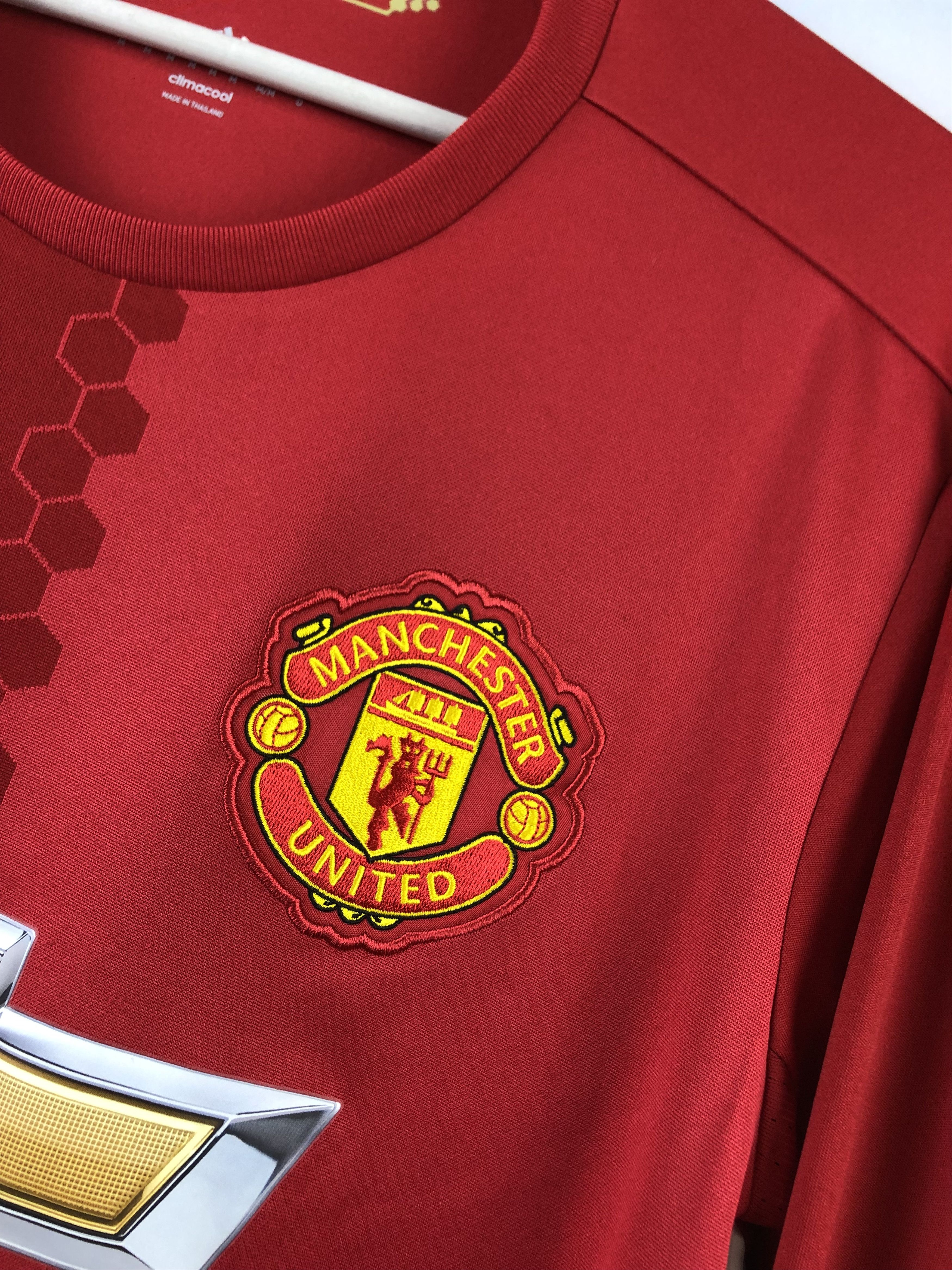 Adidas Manchester United shirt 2016 Soccer Adidas Long Sleeve Size US M / EU 48-50 / 2 - 6 Thumbnail