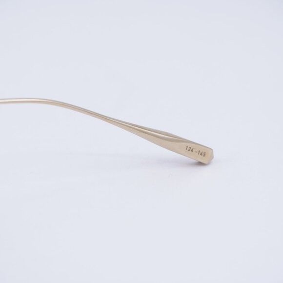 Valentino Valentino V-GOLDSHIELD VLS-137B Sunglasses Light Gold Shield Size ONE SIZE - 7 Thumbnail