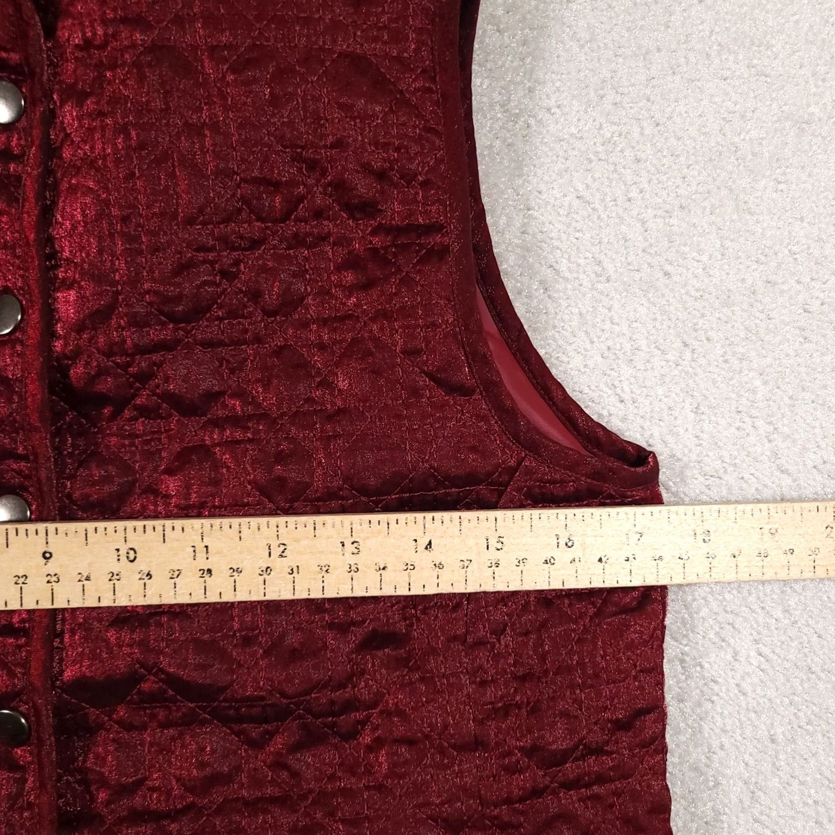 Vintage Chico's Quilted Vest Women’s Small Red Snap Front Band Collar Lined Layering Quilted Vest Regular Fit Sleeveless Mid-Length Vintage: No Size S / US 4 / IT 40 - 6 Thumbnail