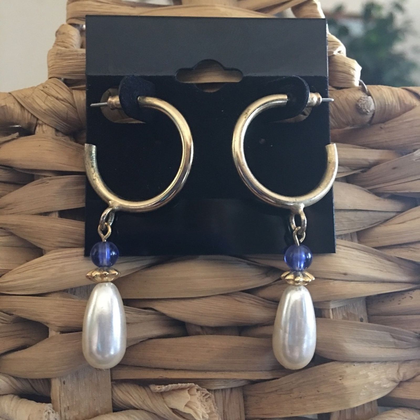 Vintage Vintage gold tone hoop pearl bead dangle earrings Size ONE SIZE - 1 Thumbnail