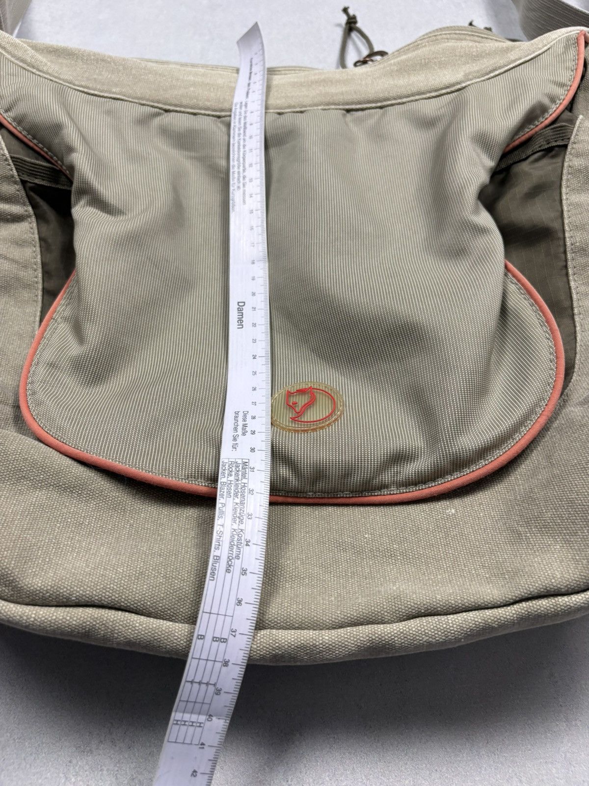 Fjallraven Fjällräven Canvas Shoulder Messenger Bag Beige Vintage Y2K Size ONE SIZE - 16 Thumbnail