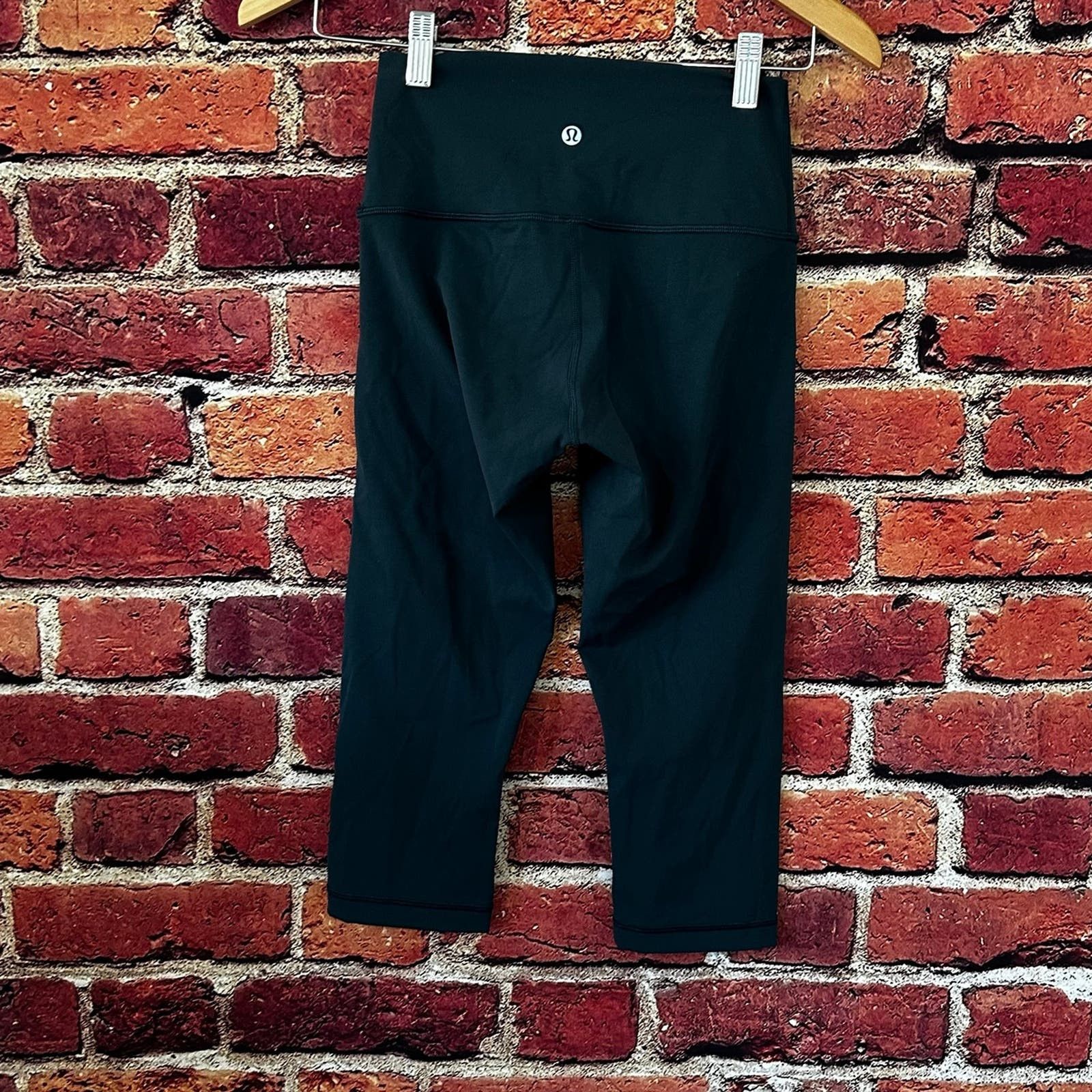 Lululemon Cropped Lululemon Leggings size 4 Size 27" / US 4 / IT 40 - 2 Thumbnail