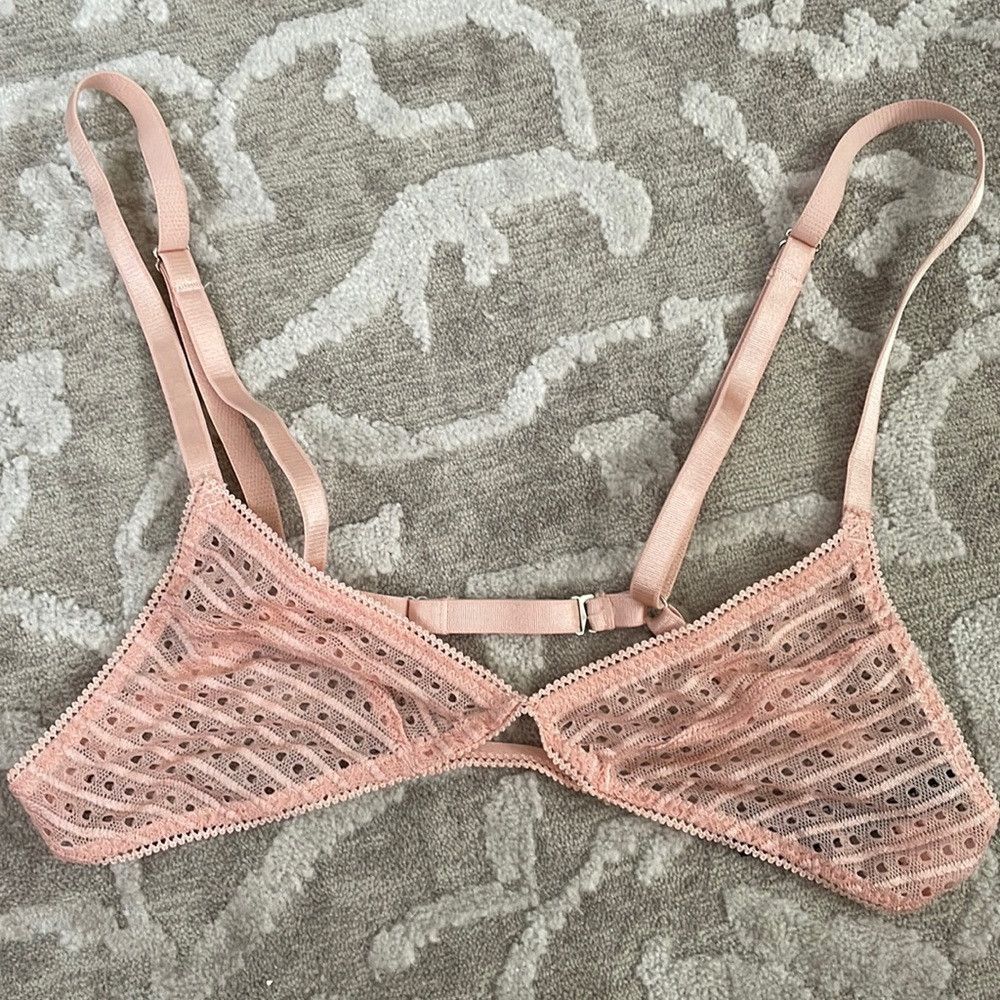 Urban Outfitters NWOT Beautiful urban outfitters Out from Under sheer lace br Size S / US 4 / IT 40 - 1 Thumbnail