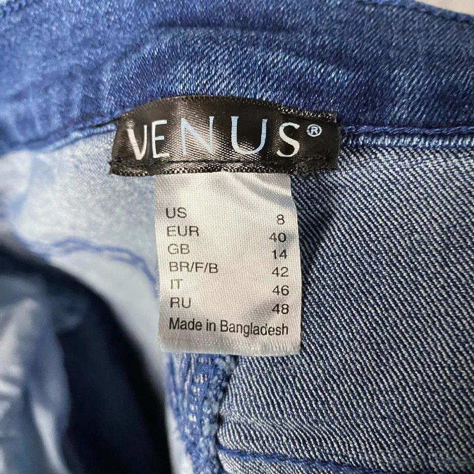 Other Venus Capri Jeans Women's Size 8 Denim Stretch Cotton Blend Size 30" / US 8 / IT 44 - 8 Thumbnail