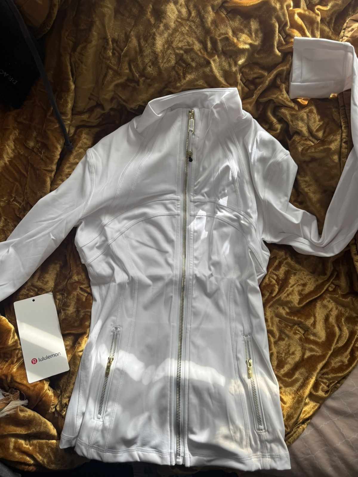 Lululemon Womens Medium White Lululemon zip up Size M / US 6-8 / IT 42-44 - 4 Thumbnail