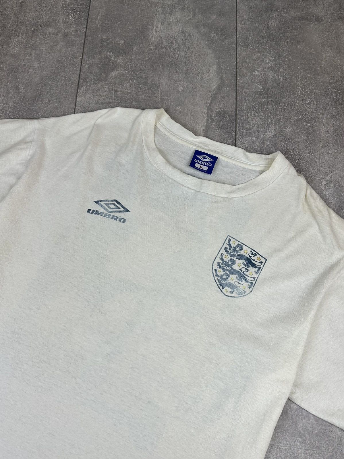 Umbro Umbro England Retro Vintage Cotton Soccer Football T-Shirt Size US XL / EU 56 / 4 - 9 Thumbnail