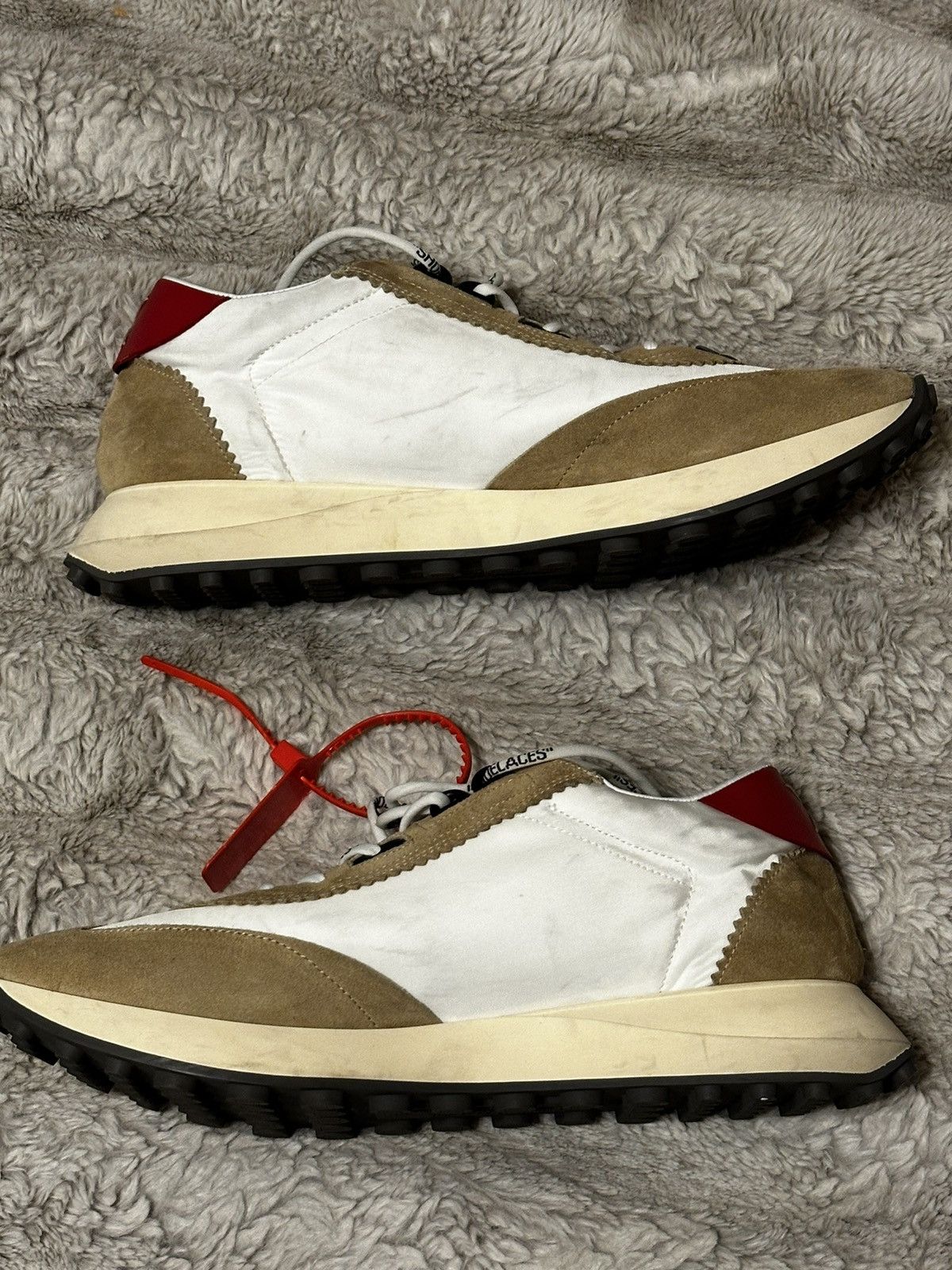 Off-White Off-White Running Sneakers Size US 10.5 / EU 43-44 - 2 Thumbnail
