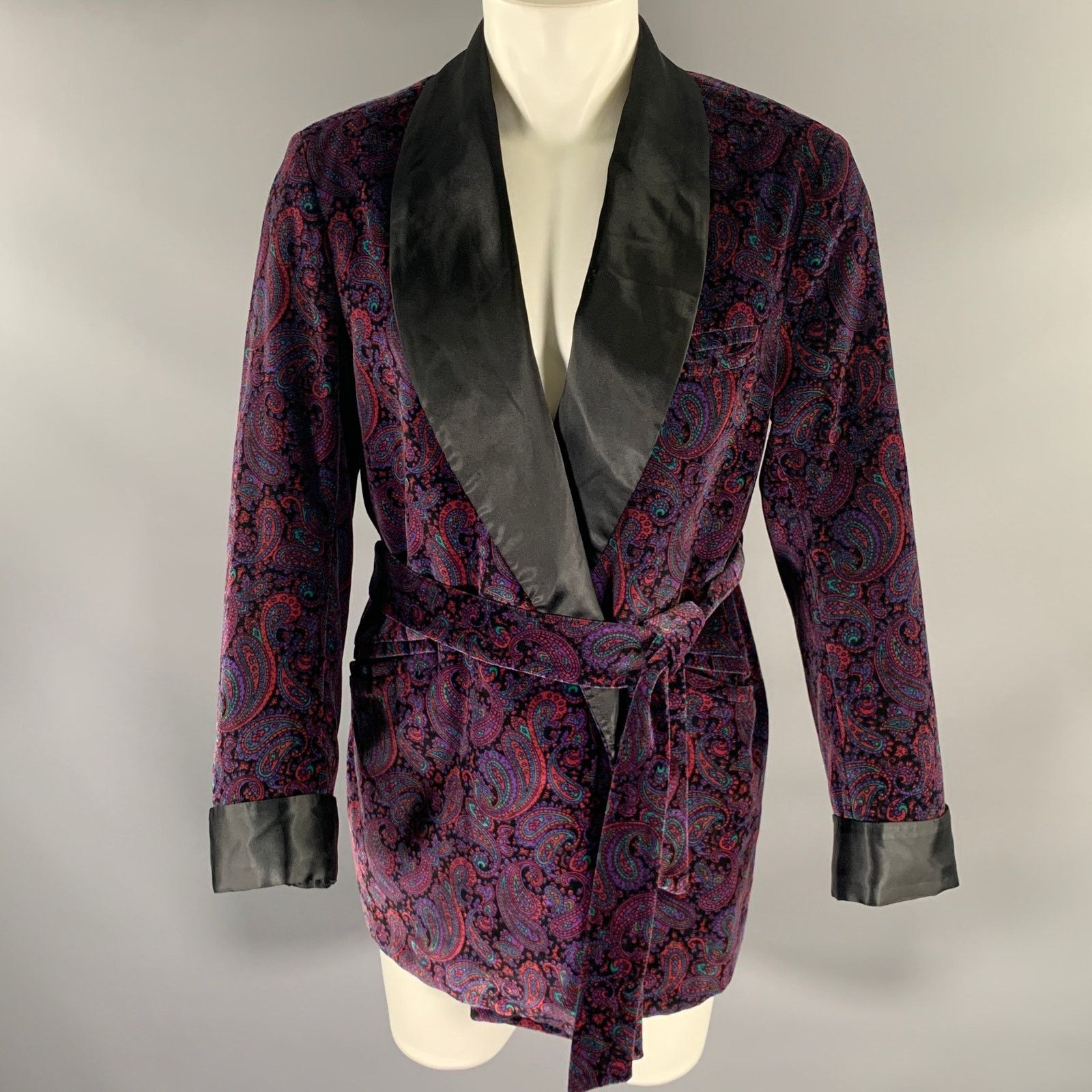 Bullock & Jones BULLOCK&JONES M Black Purple Paisley Velvet Shawl Jacket Size US M / EU 48-50 / 2 - 1 Thumbnail