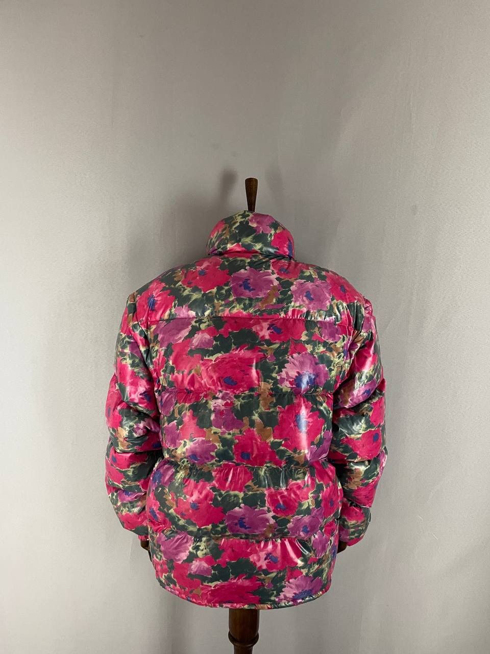 Moncler Moncler Down Jacket Flowers Pink Grenoble Vintage 1990s Size US M / EU 48-50 / 2 - 8 Thumbnail