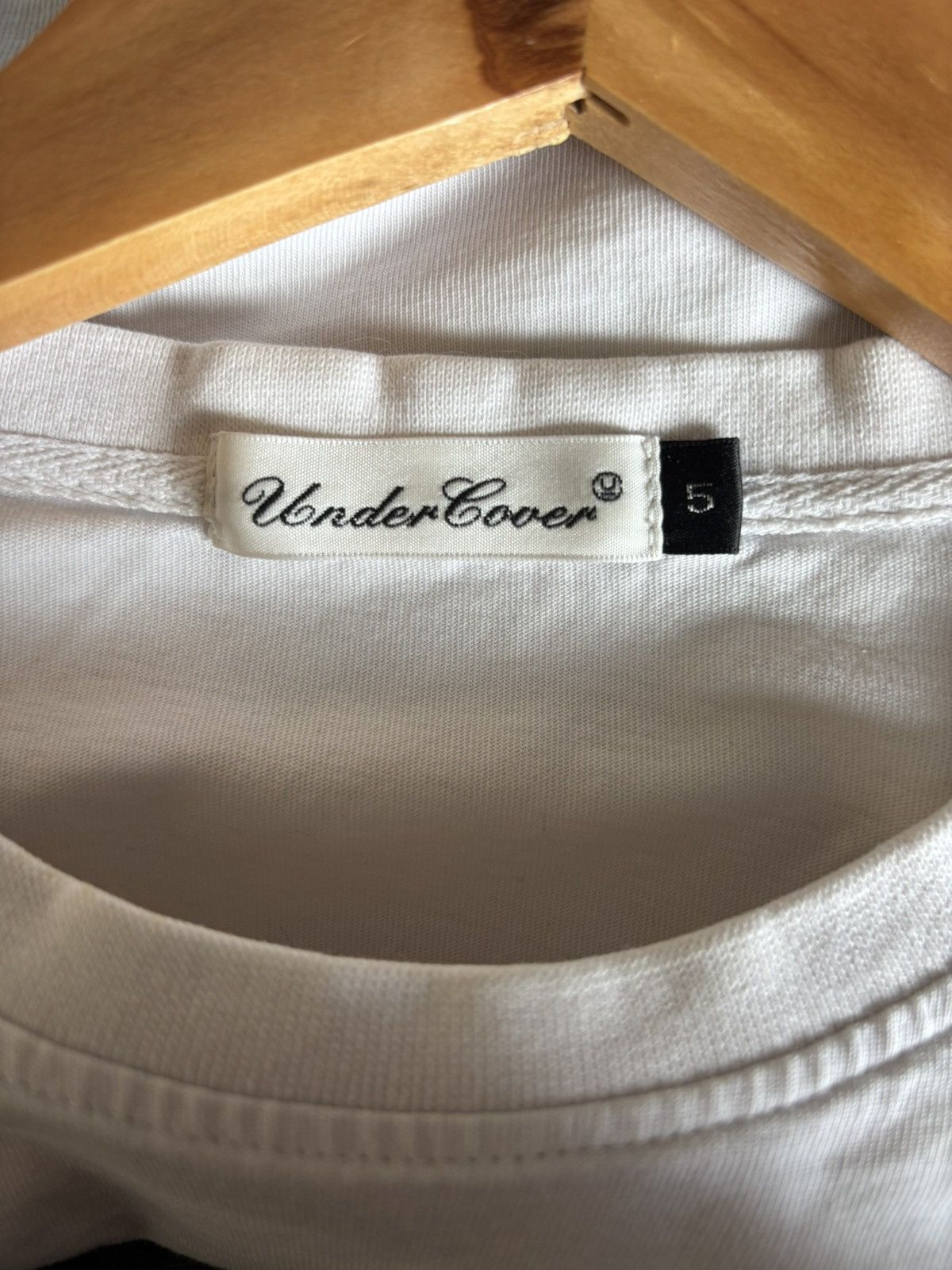 Undercover Undercover x sacai apple tee Size US M / EU 48-50 / 2 - 3 Thumbnail