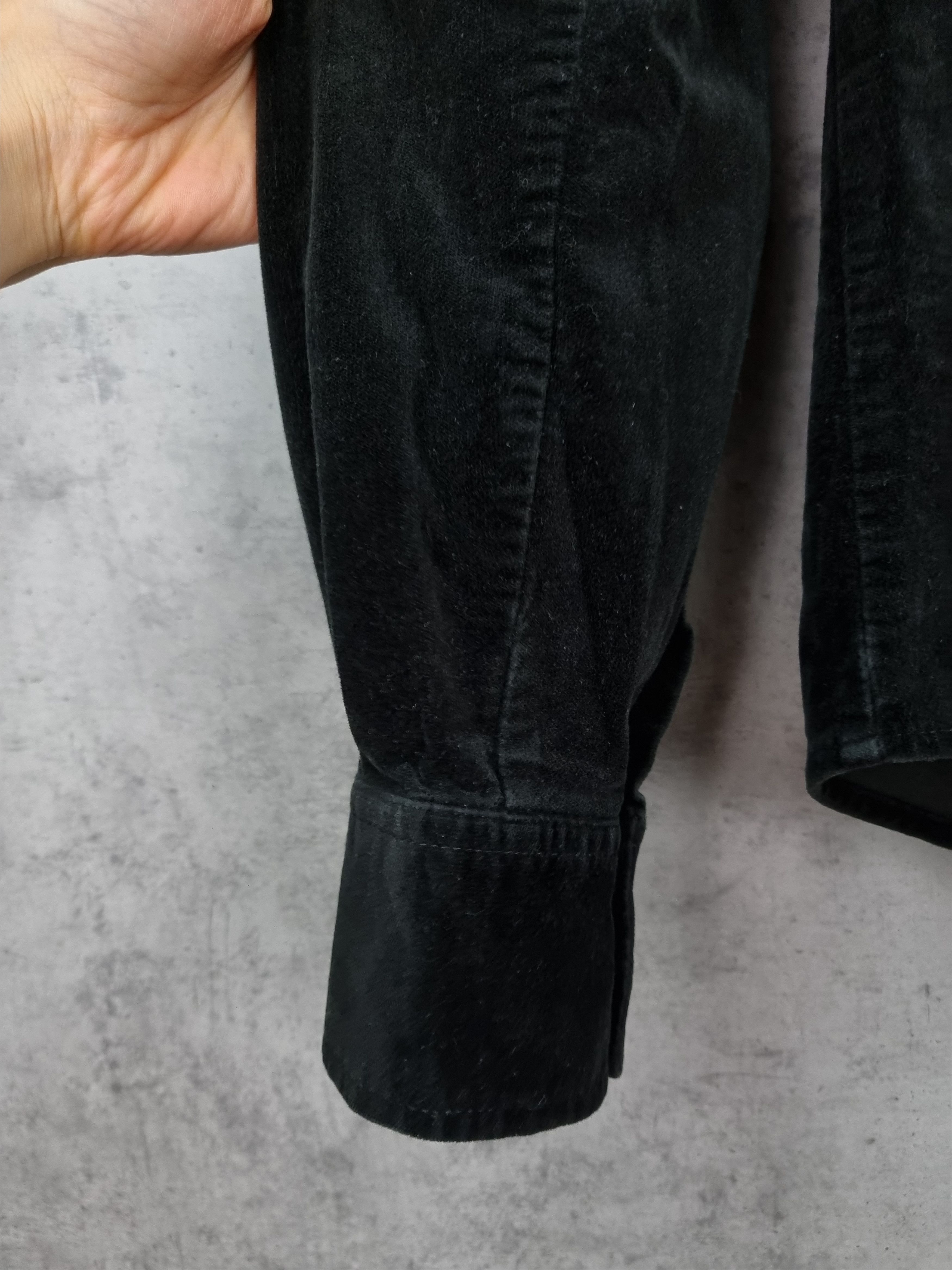 Levi's × Levi's Vintage Clothing Levis Deep Black Velvet Corduroy Cowboy Shirt Size US M / EU 48-50 / 2 - 15 Thumbnail