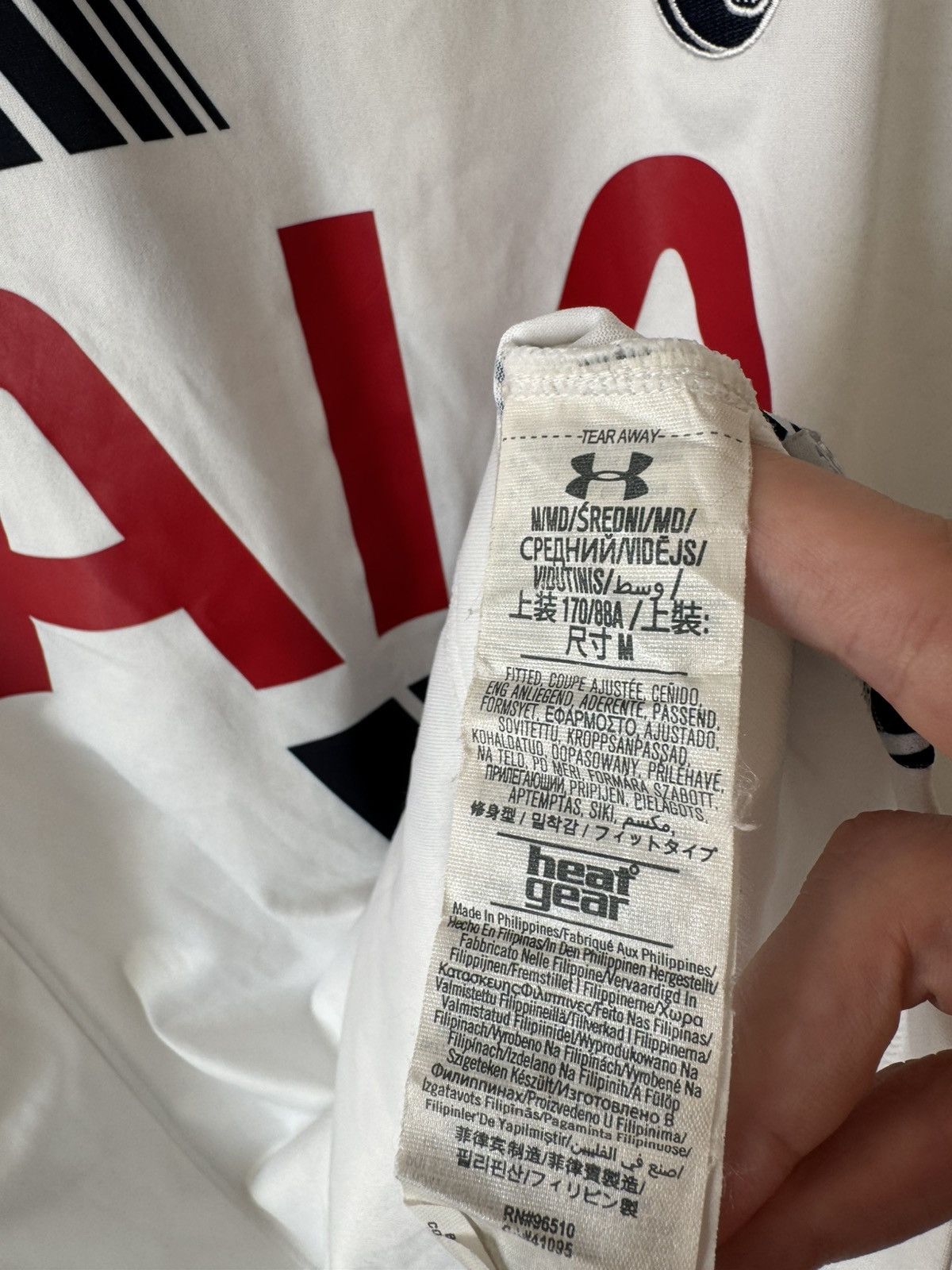 Under Armour Tottenham Hotspur 2015-2016 Home Soccer Jersey Football Kit Size US M / EU 48-50 / 2 - 14 Thumbnail