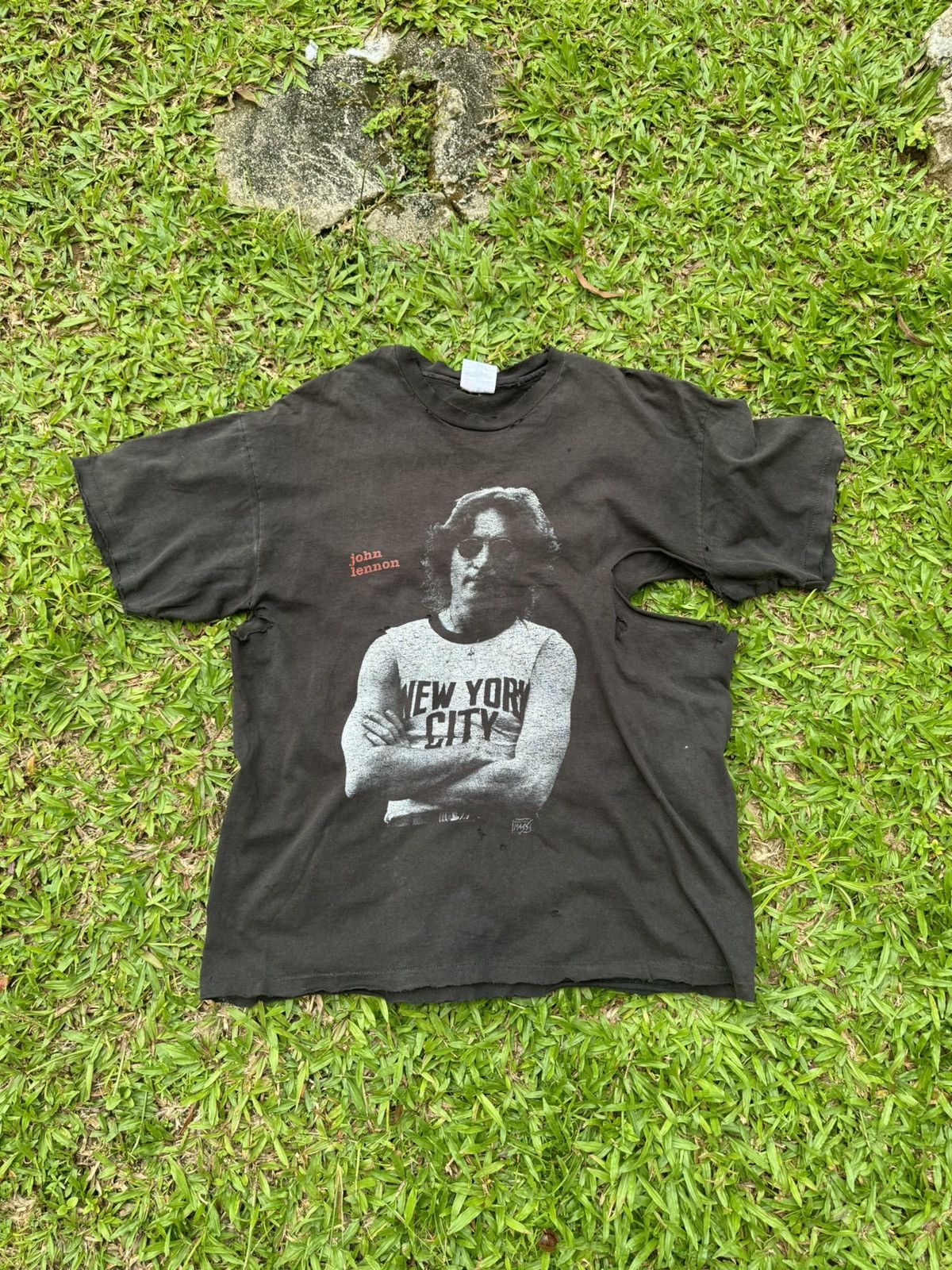 Band Tees × Fadeless × Vintage Vintage Super Thrashed 90s John Lennon Black Dreamer tees Size US XL / EU 56 / 4 - 18 Thumbnail