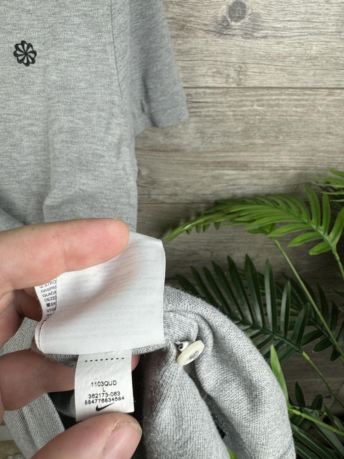 Nike Nike polo 👕 Y2K drill style size L Size US L / EU 52-54 / 3 - 9 Thumbnail