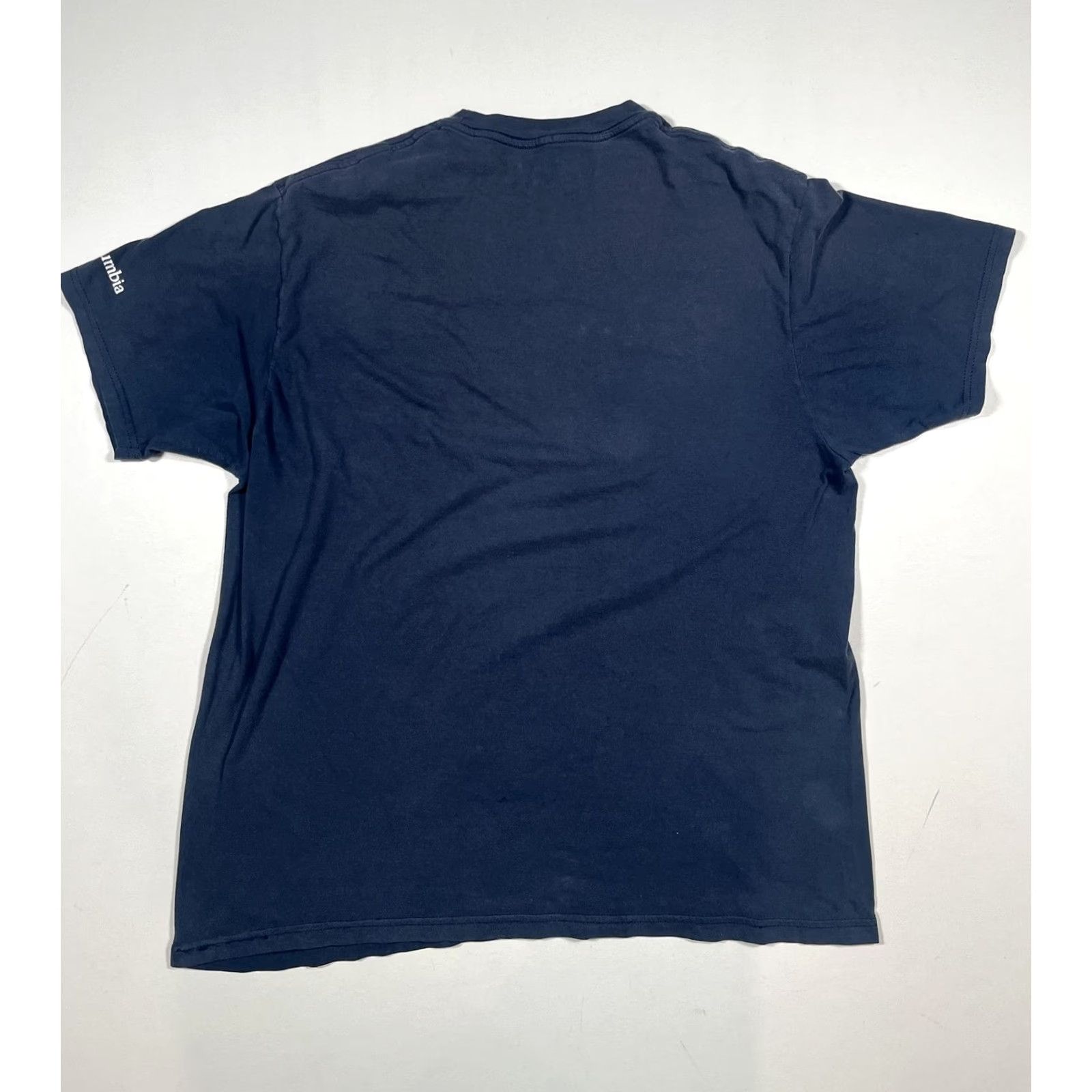 Vintage Columbia Shirt Mens Large Blue Established 1938 Logo Graphic Outdoor Hiking Tee Size US L / EU 52-54 / 3 - 2 Thumbnail