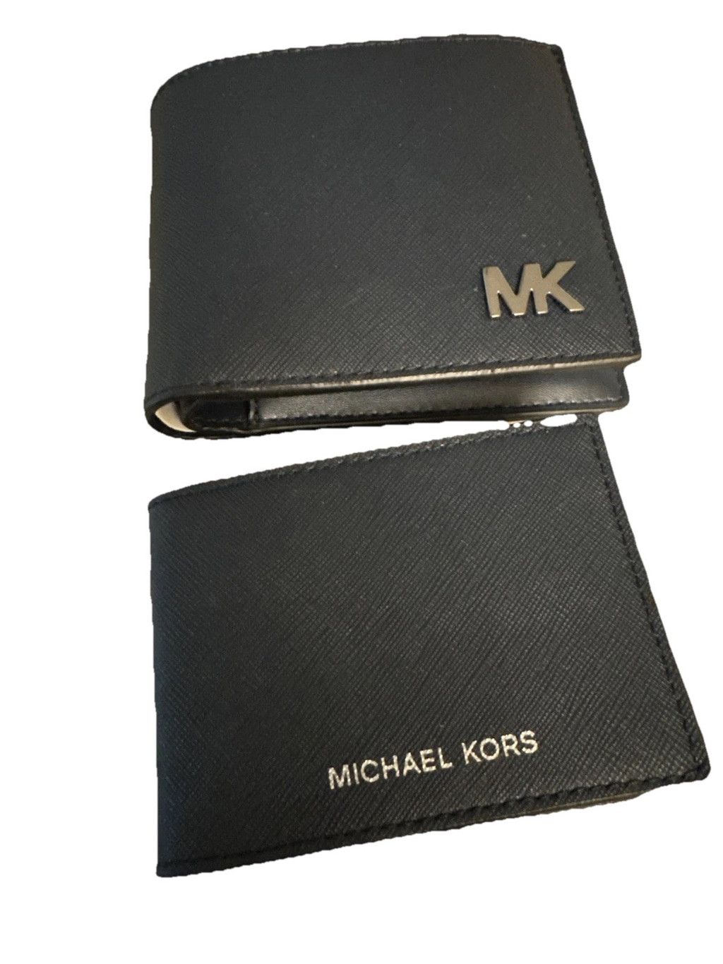Michael Kors Saffiano Leather Billfold Wallet Passcase $198