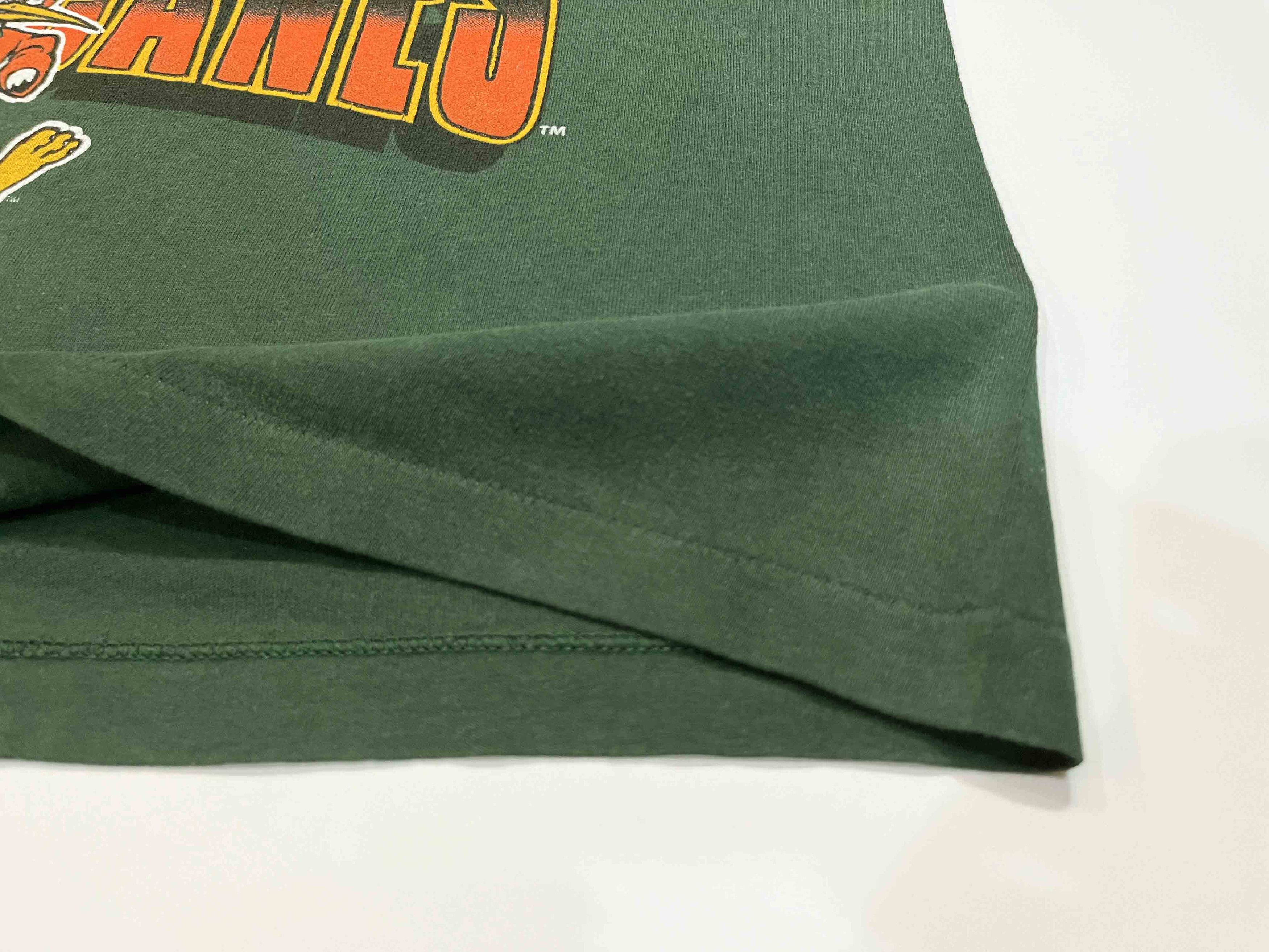 NCAA × Vintage Vintage Savvy NCAA Miami Hurricanes T-Shirt Size US L / EU 52-54 / 3 - 6 Thumbnail