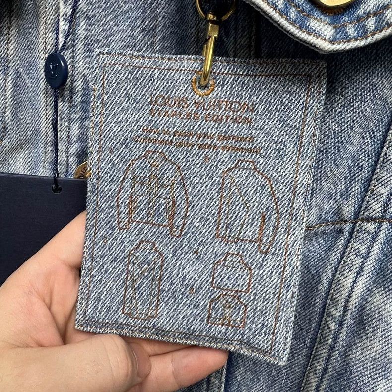 Louis Vuitton Louis Vuitton Washed casual black Dna denim jacket Size US S / EU 44-46 / 1 - 6 Thumbnail