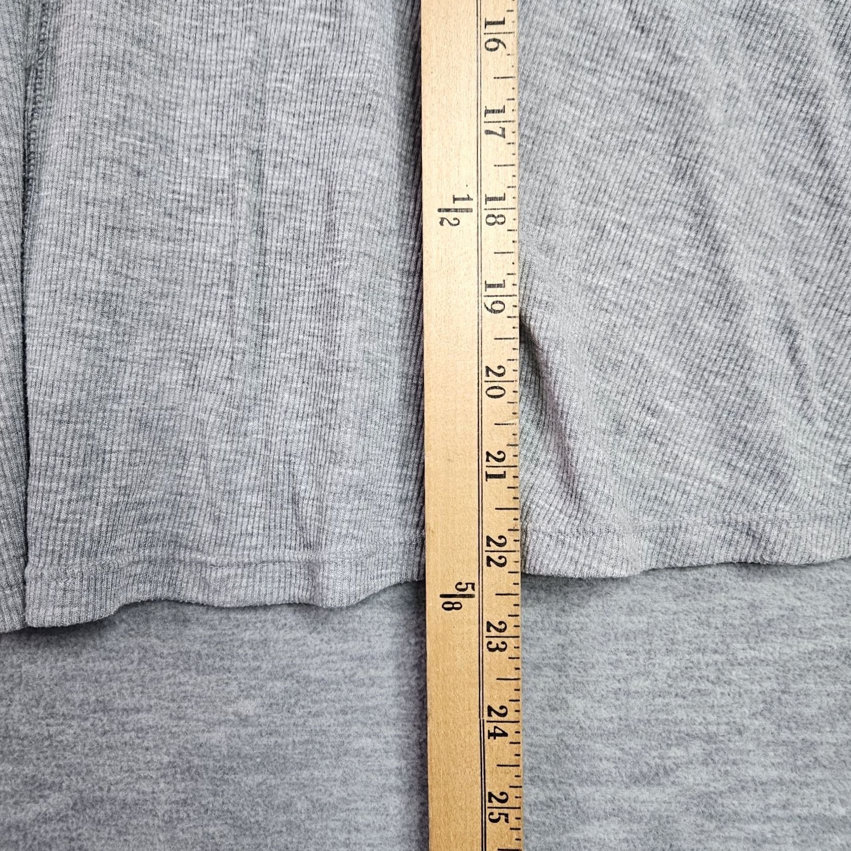 Free People Free People Tank Women’s Sleeveless Grey Cotton Blend V-Neck Sz S Basic Casual All Seasons Regular Shirt Womens Size S / US 4 / IT 40 - 4 Thumbnail