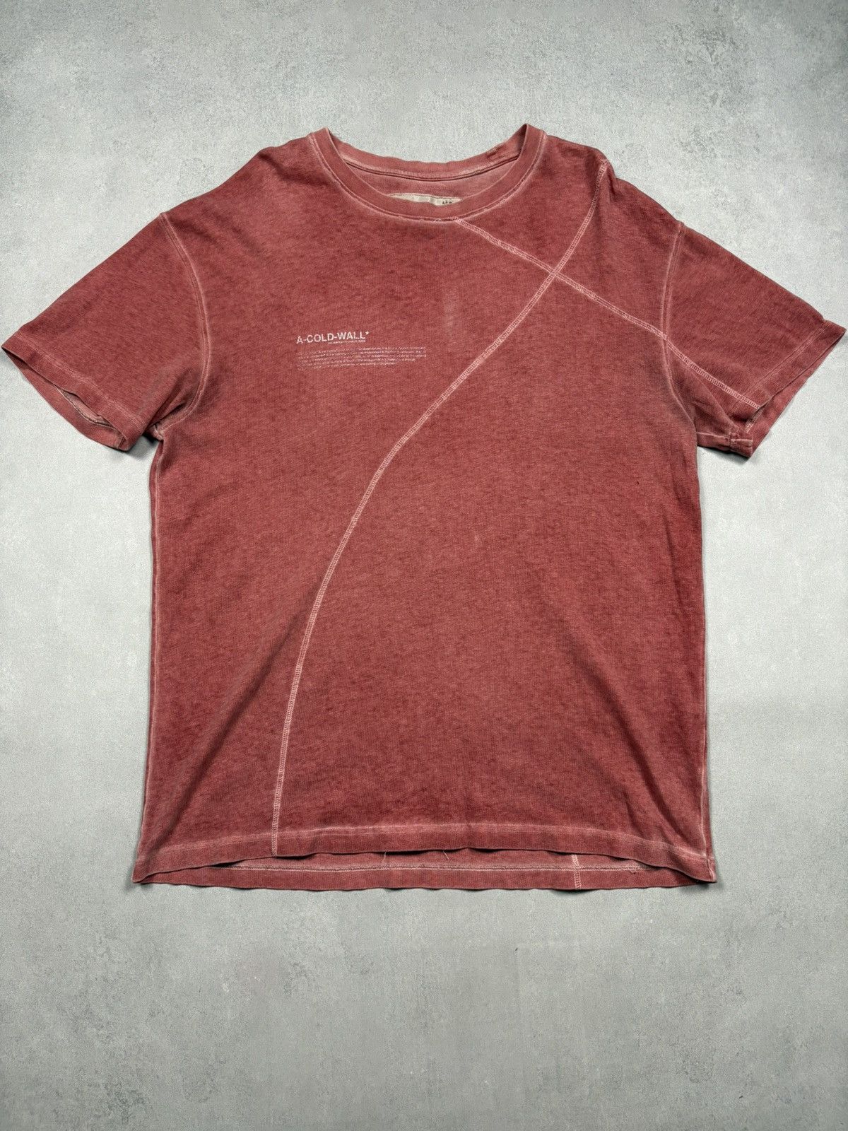 A-COLD-WALL* A-Cold-Wall Distressed T-Shirt Washed Red Asymmetric Seam Size US L / EU 52-54 / 3 - 1 Thumbnail