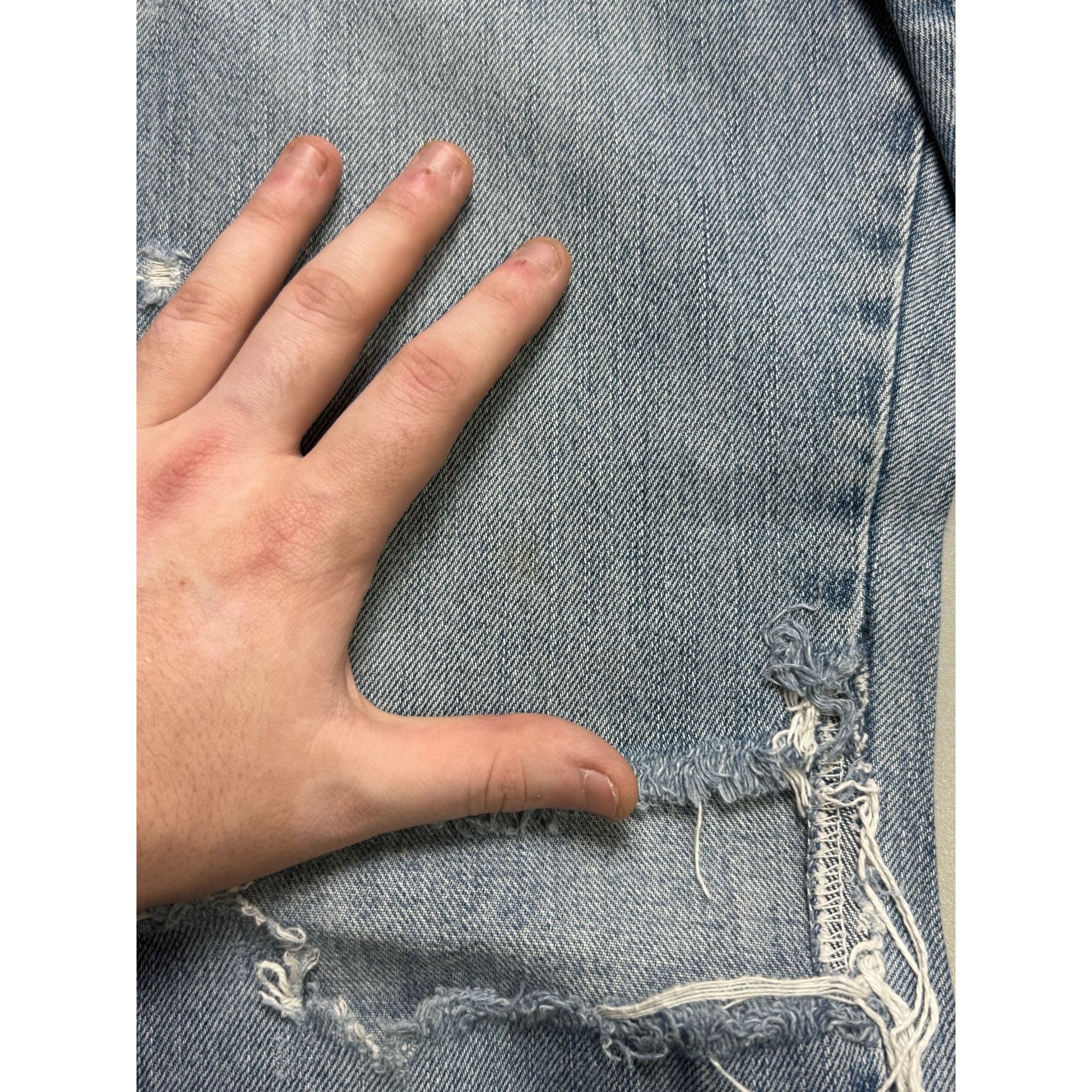 Wrangler Wrangler Texas Light Wash Distressed Denim Jeans (Y1139) Size US 30 / EU 46 - 6 Thumbnail