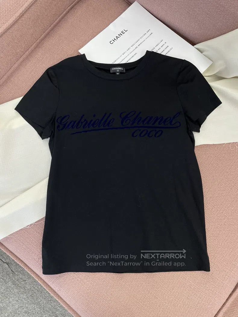 Chanel Chanel Black letter T-shirt with short sleeves Size XXS / US 00 / IT 34 - 1 Thumbnail