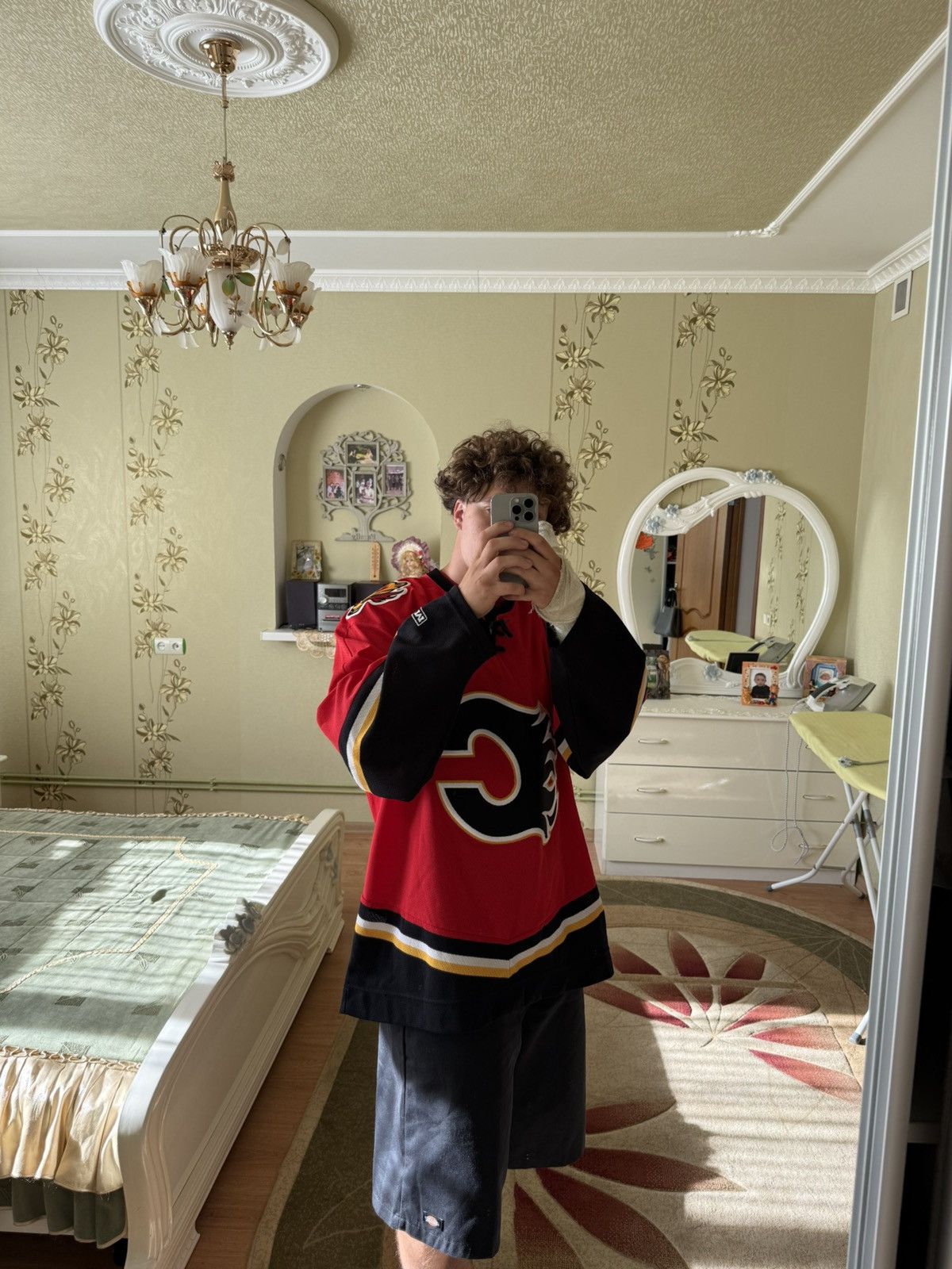 Ccm Calgary Flames hockey jerseys shirt ccm 90’s Size US XL / EU 56 / 4 - 11 Thumbnail