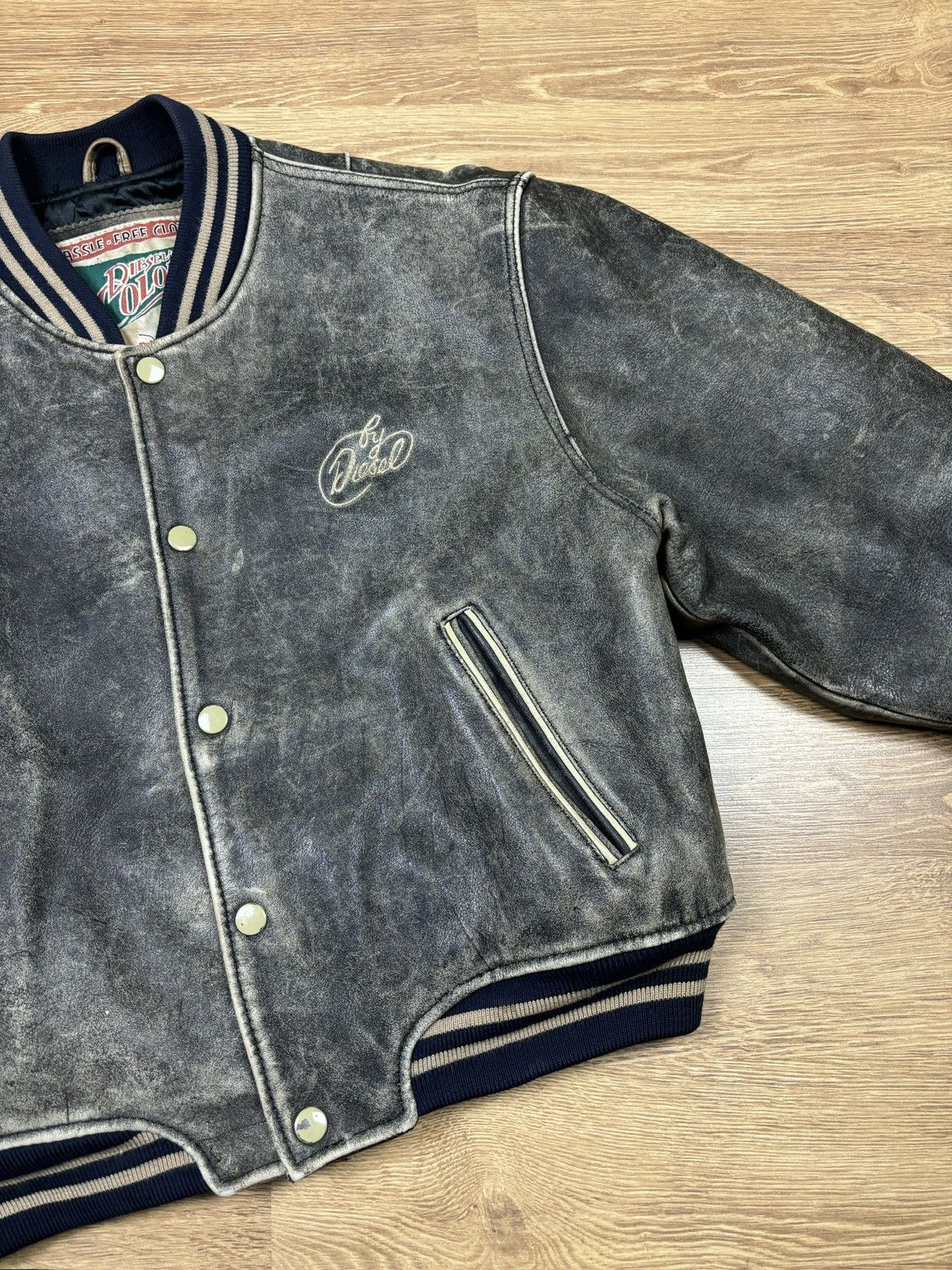 Diesel 2000s Diesel Distressed Leather Varsity Jacket Size S / US 4 / IT 40 - 4 Thumbnail