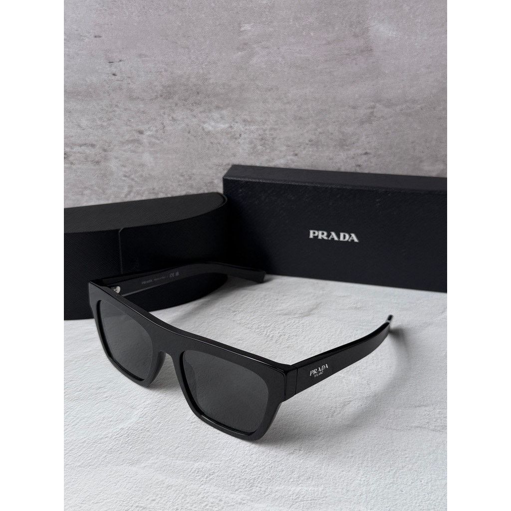 Prada NEW Prada PR C03S Sunglasses in Black $489 Size ONE SIZE - 4 Thumbnail