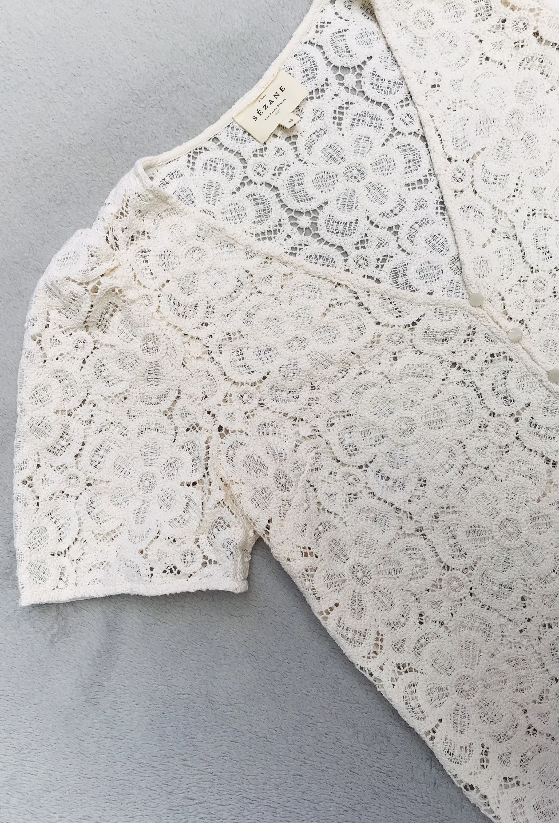 Sezane Sezane Paris Emma Blouse Ecru Lace T-shirt Top Button Size XS / US 0-2 / IT 36-38 - 9 Thumbnail