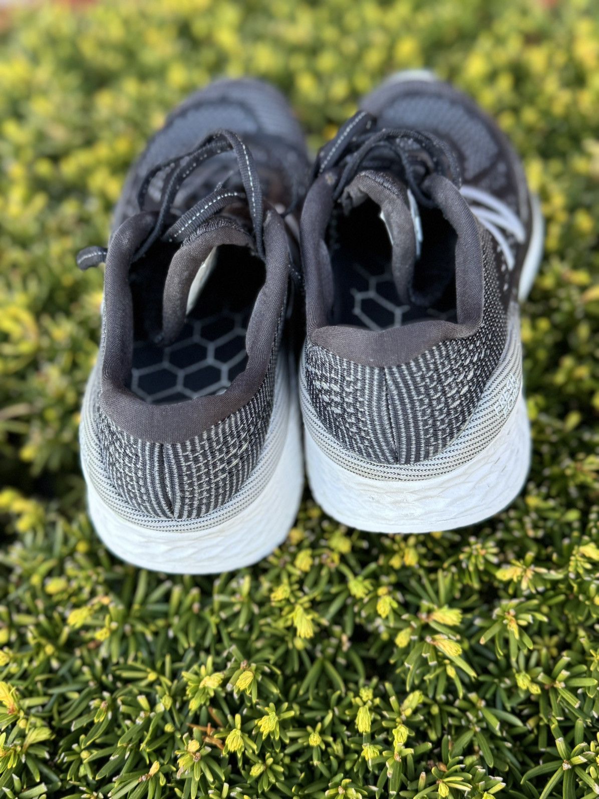 New Balance New Balance Women's Size 7 , Euro 37.5 , Black/Gray/White Size US 7 / IT 37 - 8 Thumbnail