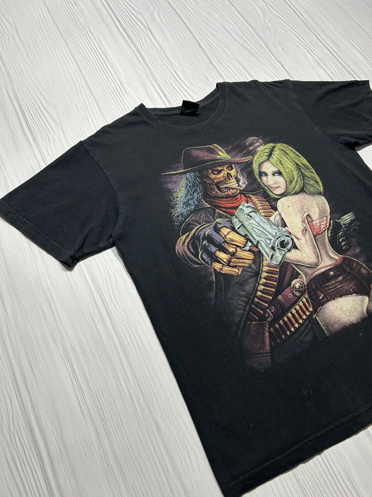 Vintage Vintage Skeleton Girl Ass Weapon T-Shirt Size US L / EU 52-54 / 3 - 3 Thumbnail