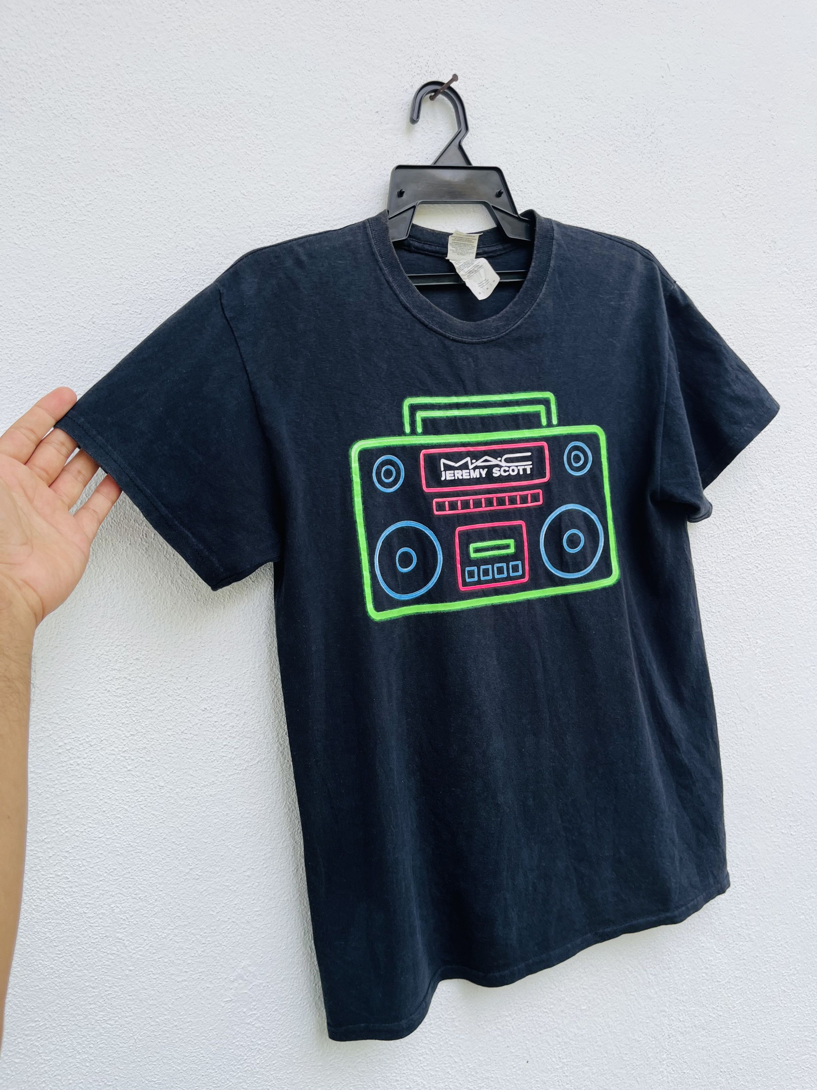 Band Tees × Japanese Brand Vintage Jeremy Scott Cassette Music Radio Shirt Size US M / EU 48-50 / 2 - 4 Thumbnail