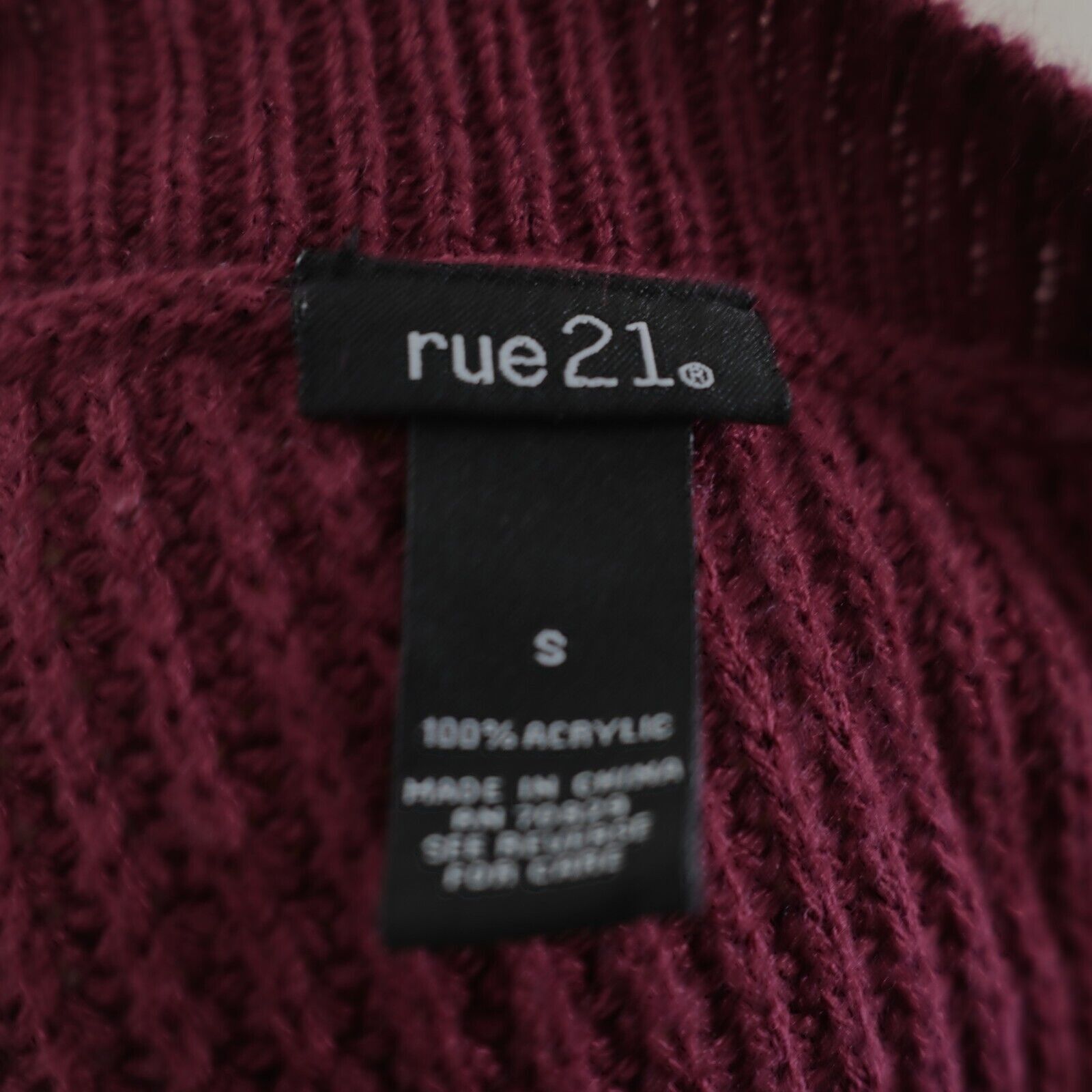 Designer Rue21 Small Purple Acrylic Open Shoulder Knit Sweater Fitted Size S / US 4 / IT 40 - 9 Thumbnail