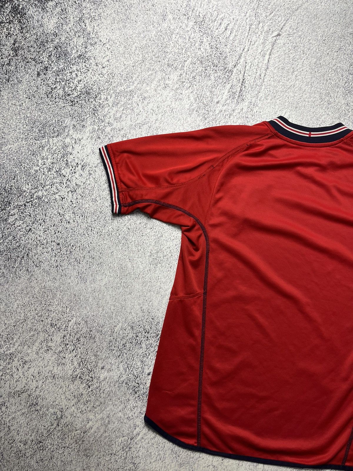 Umbro Umbro England Team Reversible Soccer Jersey 2004 Red/Navy Size US M / EU 48-50 / 2 - 15 Thumbnail