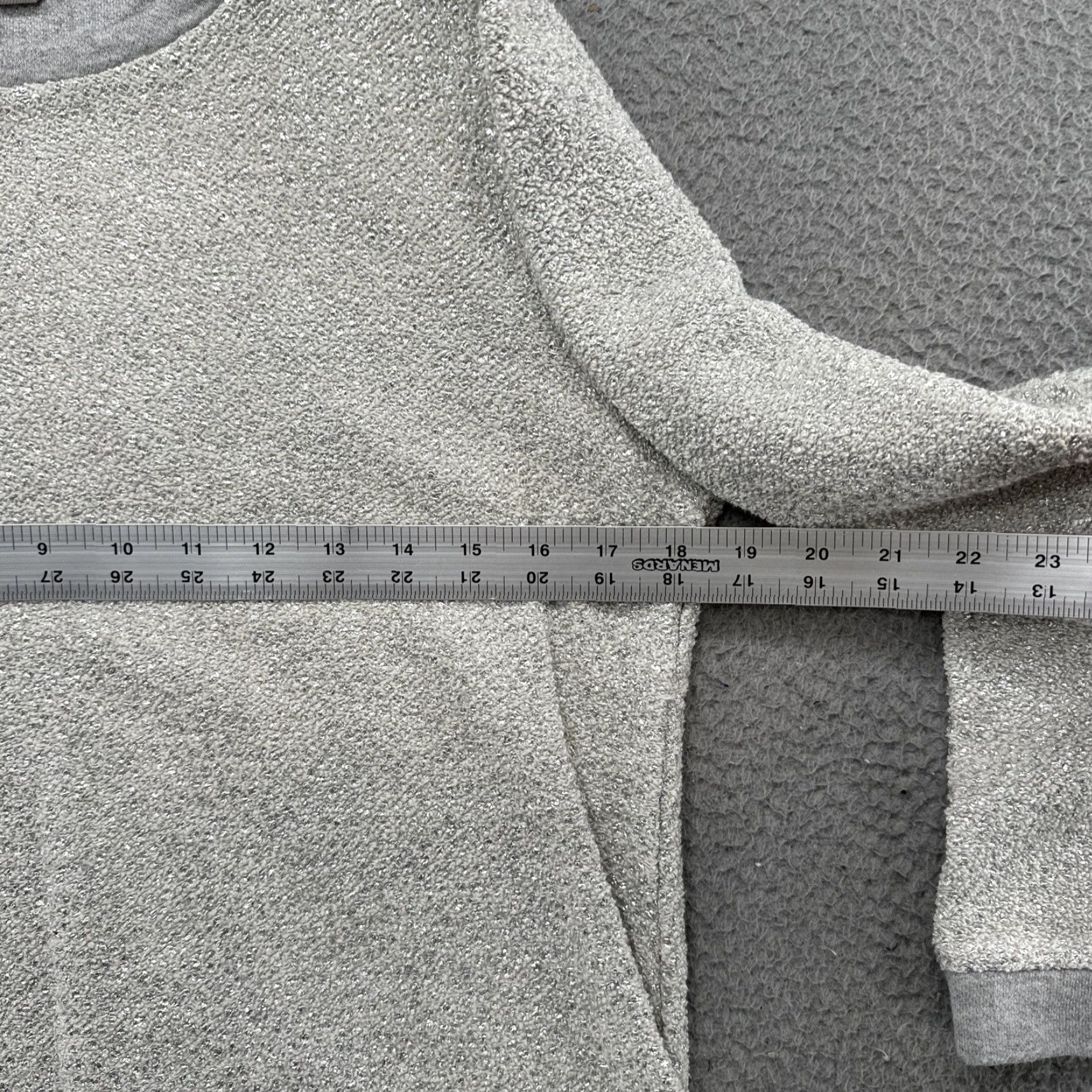 Anthropologie Anthropologie Dolan Sweatshirt Metallic Gray USA Made Women’s Large Gray Sweatshirt Pullover Activewear Womens Size L / US 10 / IT 46 - 4 Thumbnail